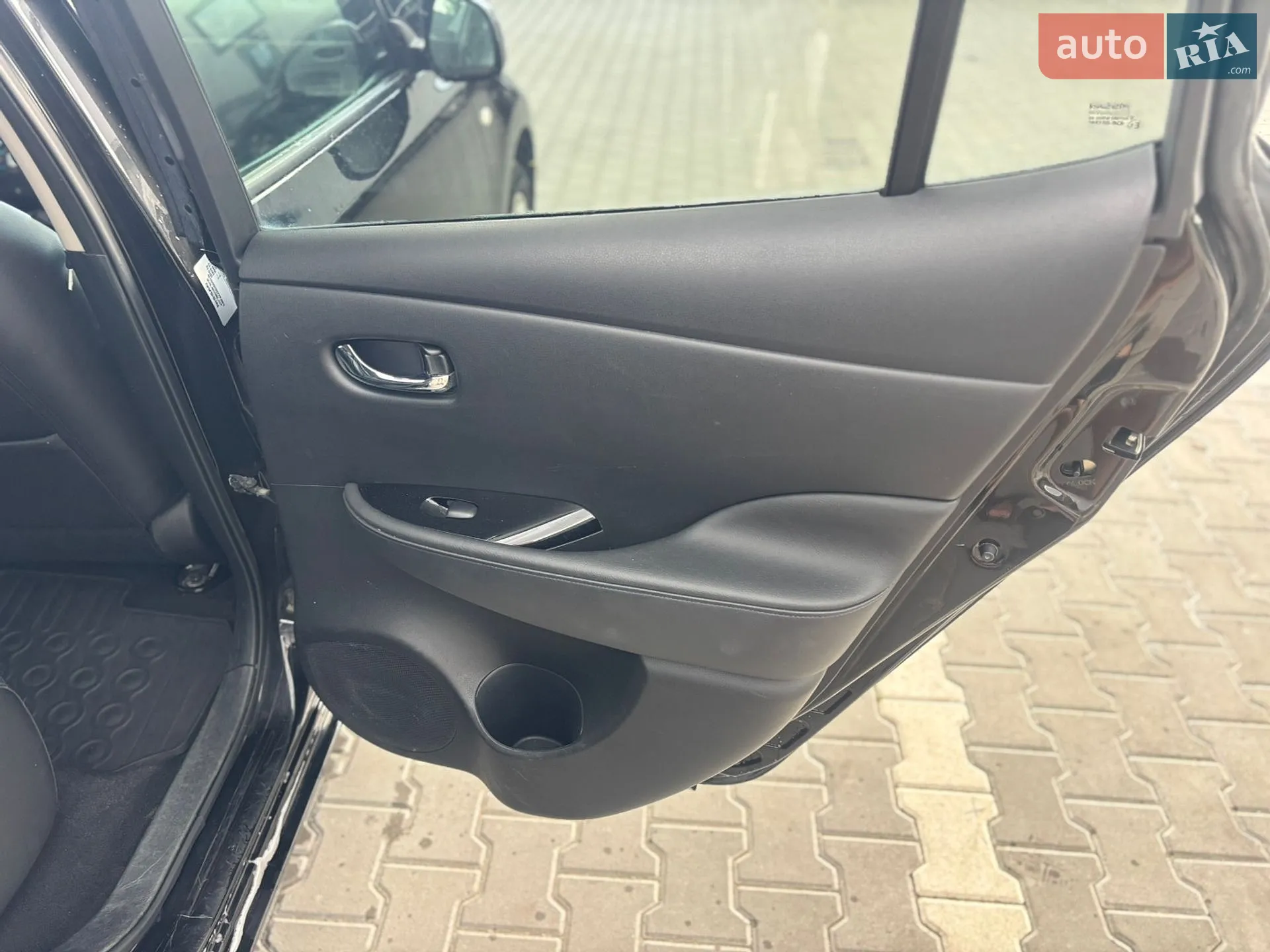 2015 Nissan Leaf - мініатюра 28
