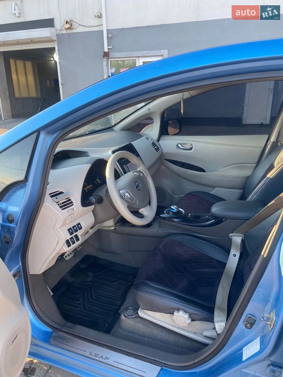 2011 Nissan Leaf - мініатюра 9