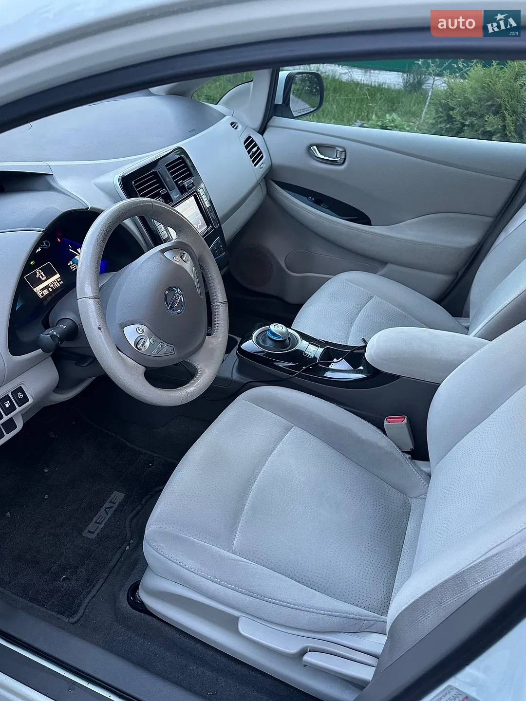 2013 Nissan Leaf - мініатюра 12