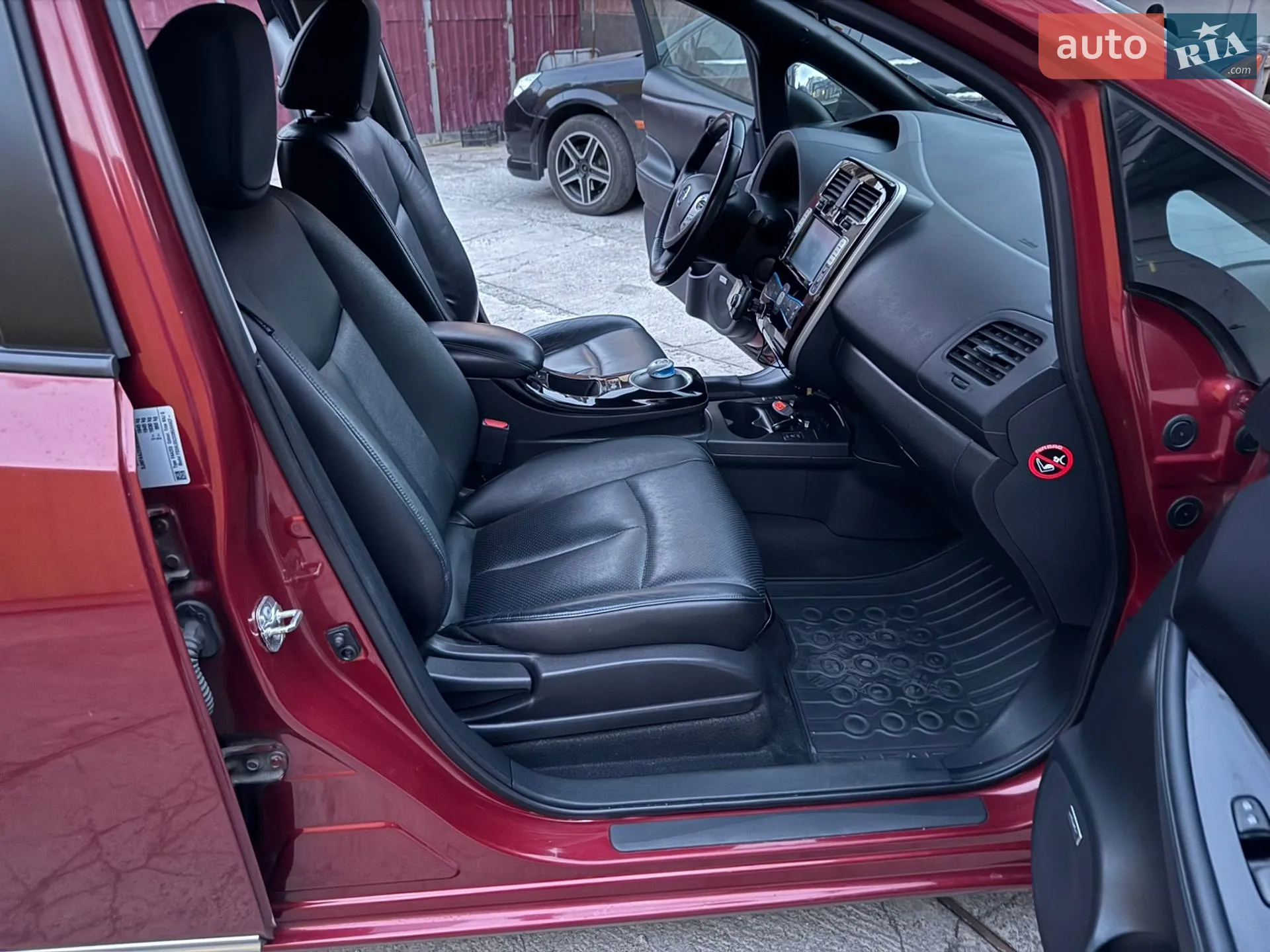2013 Nissan Leaf - мініатюра 33