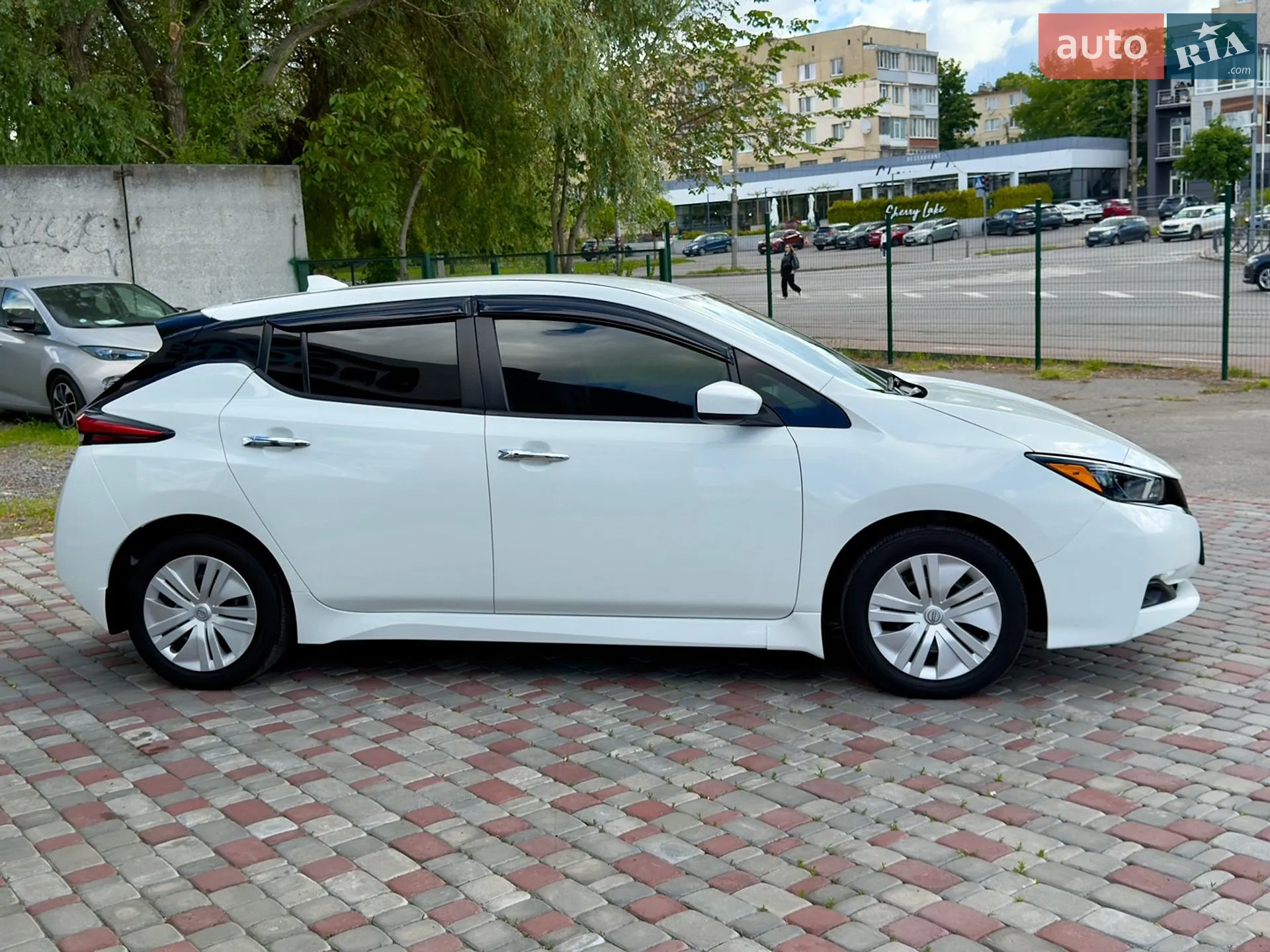 2023 Nissan Leaf - мініатюра 10