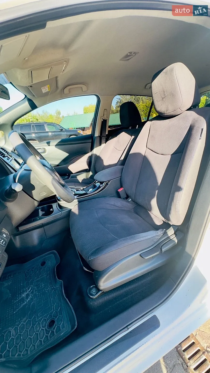 2017 Nissan Leaf - мініатюра 8