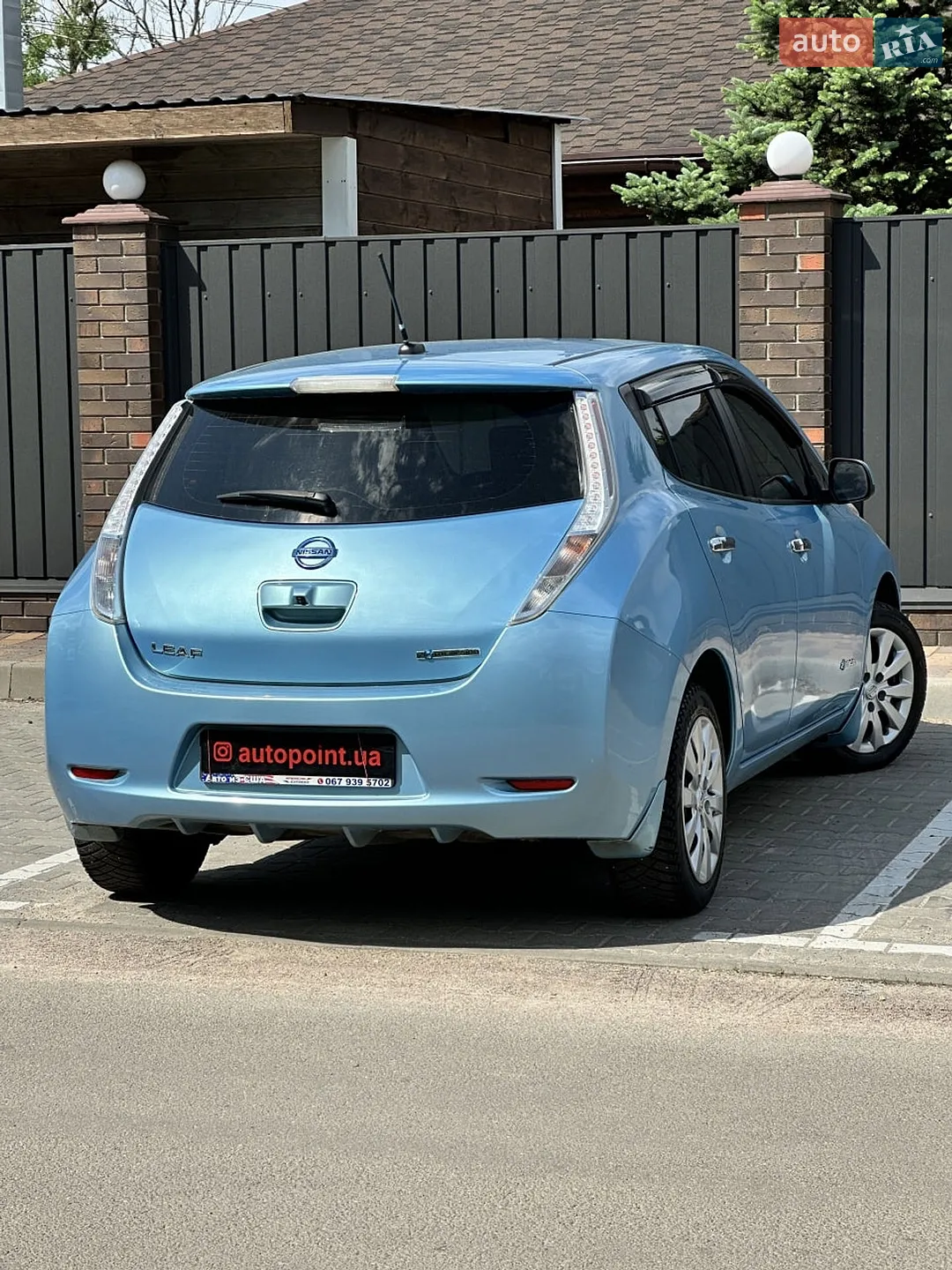 2015 Nissan Leaf - мініатюра 10