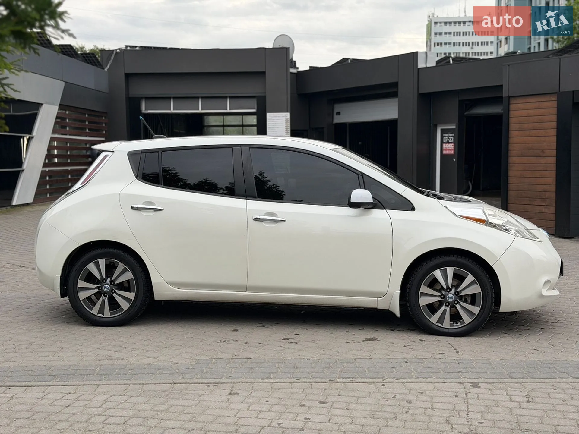 2013 Nissan Leaf - мініатюра 9