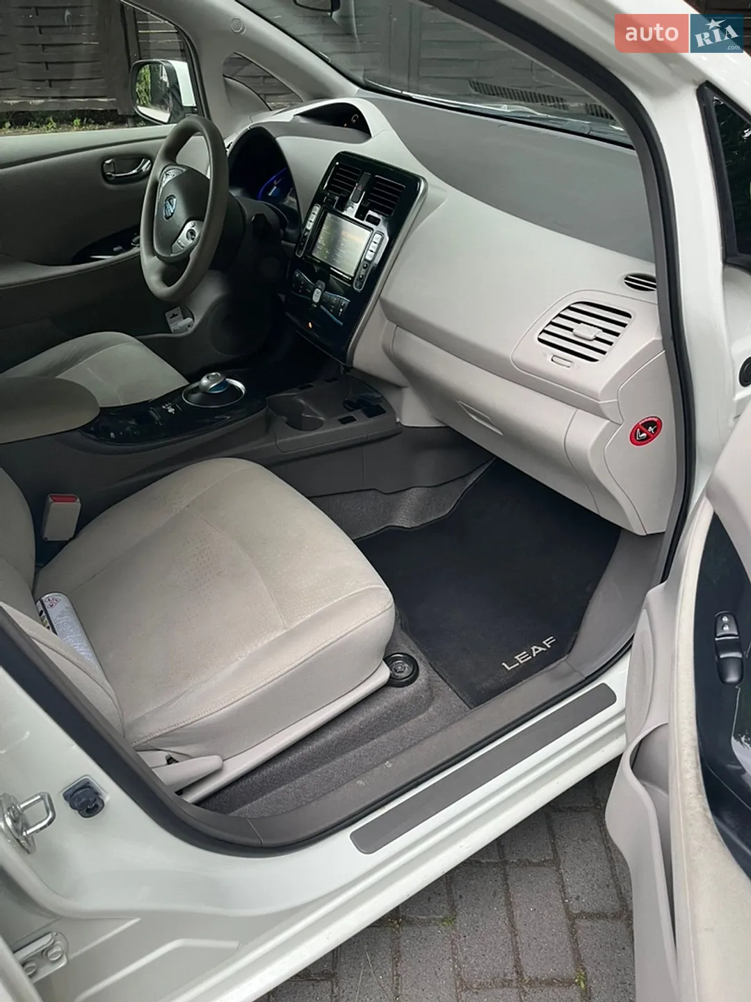 2011 Nissan Leaf - мініатюра 7