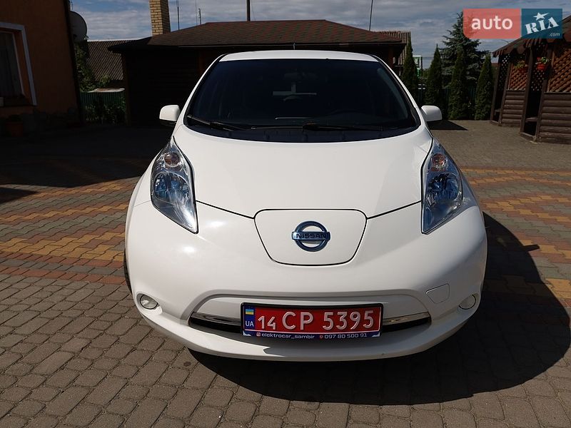 Хэтчбек Nissan Leaf 2013 в Самборе