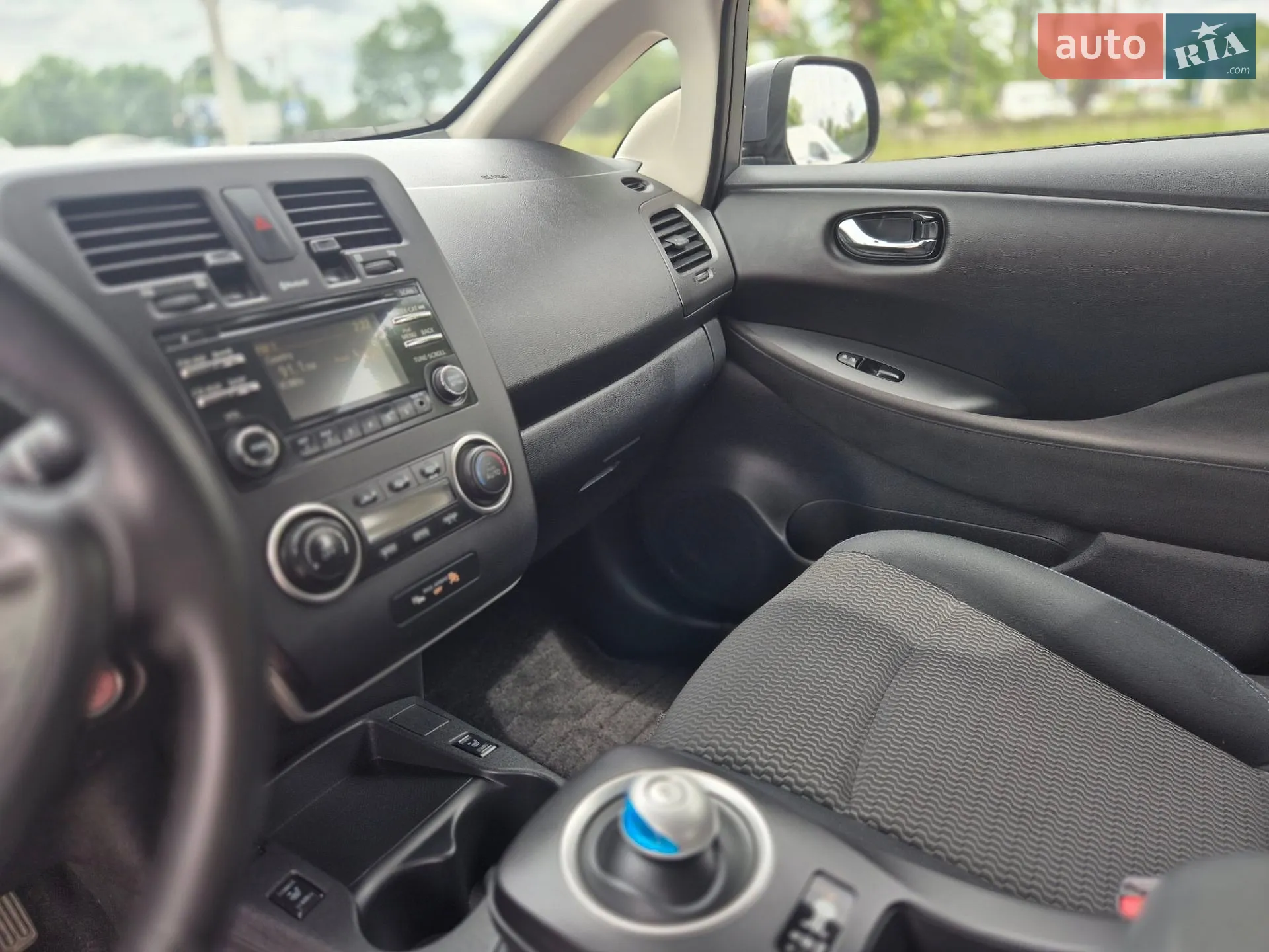 2014 Nissan Leaf - мініатюра 16