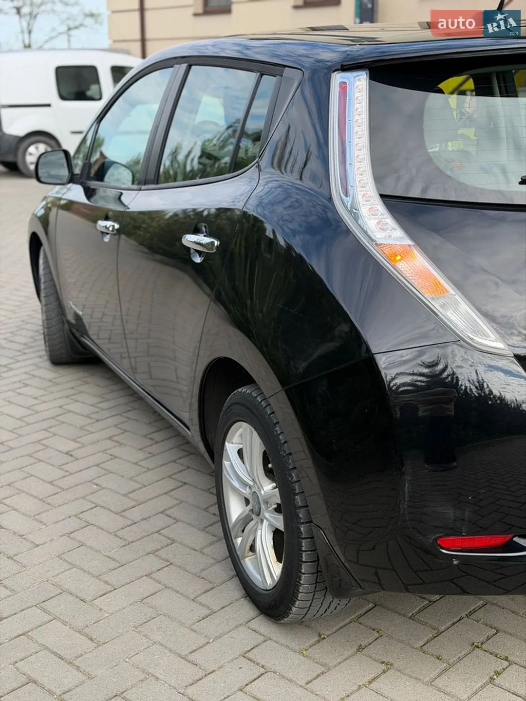 2015 Nissan Leaf - мініатюра 17