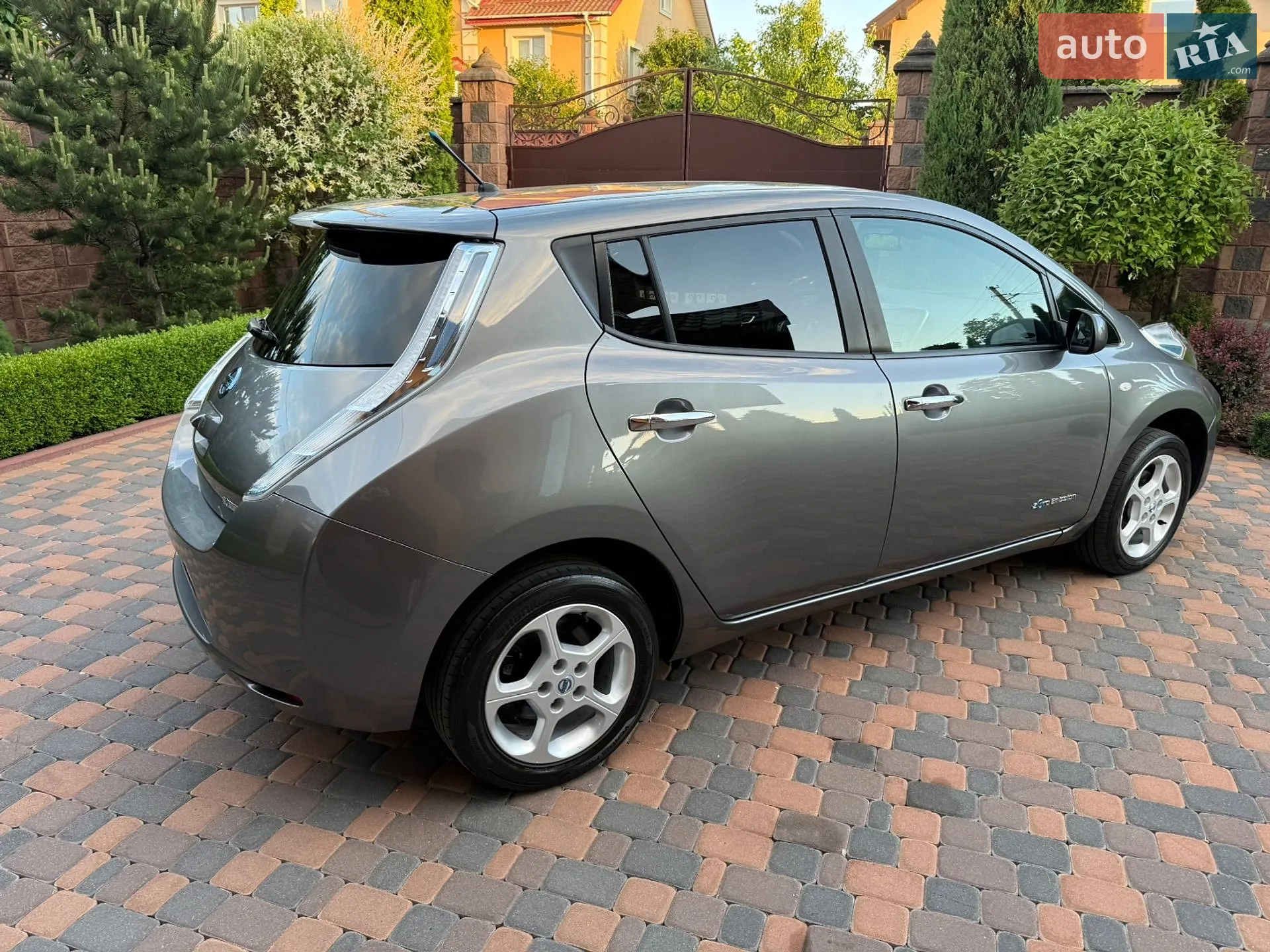 2014 Nissan Leaf - мініатюра 10