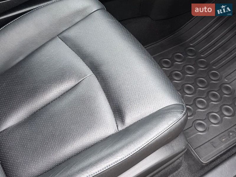 Хэтчбек Nissan Leaf 2016 в Луцке