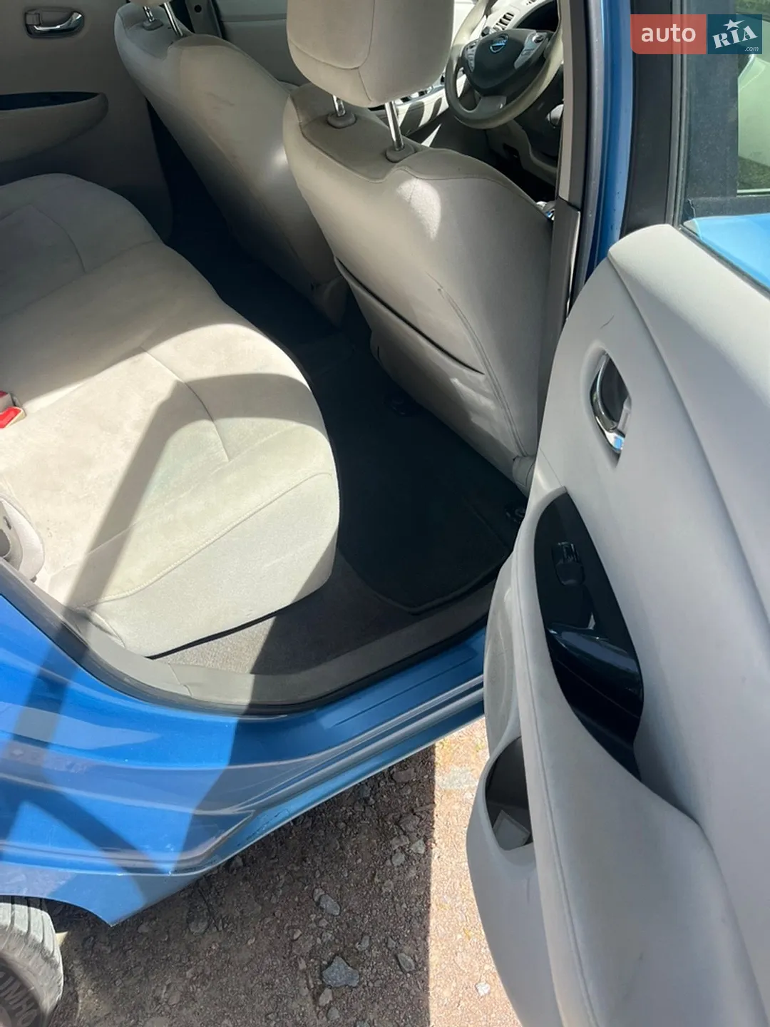 2011 Nissan Leaf - мініатюра 13