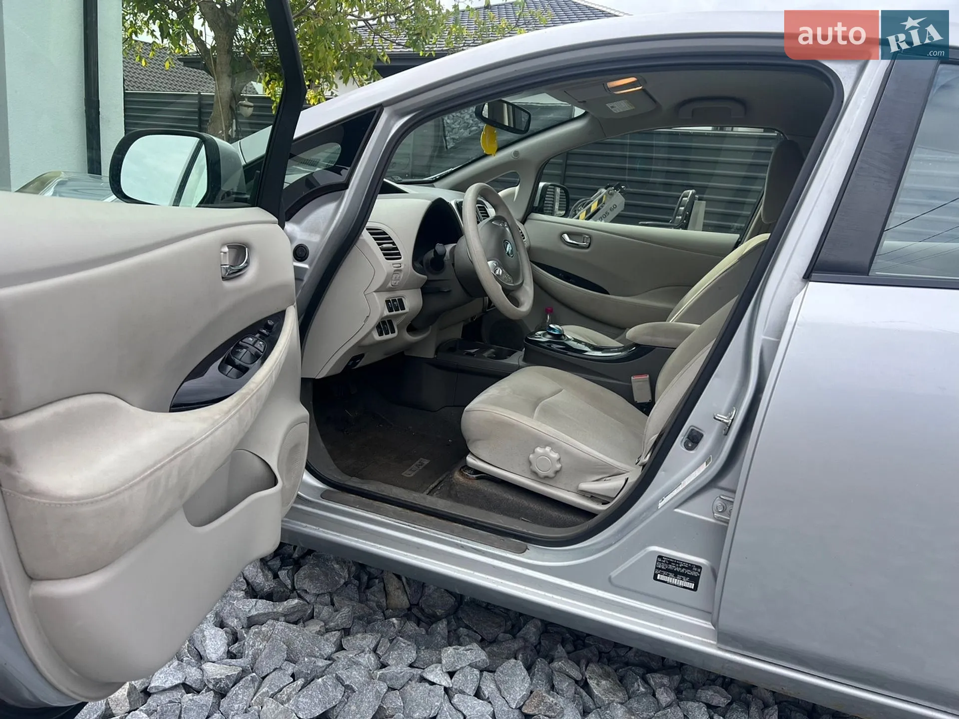 2011 Nissan Leaf - мініатюра 17