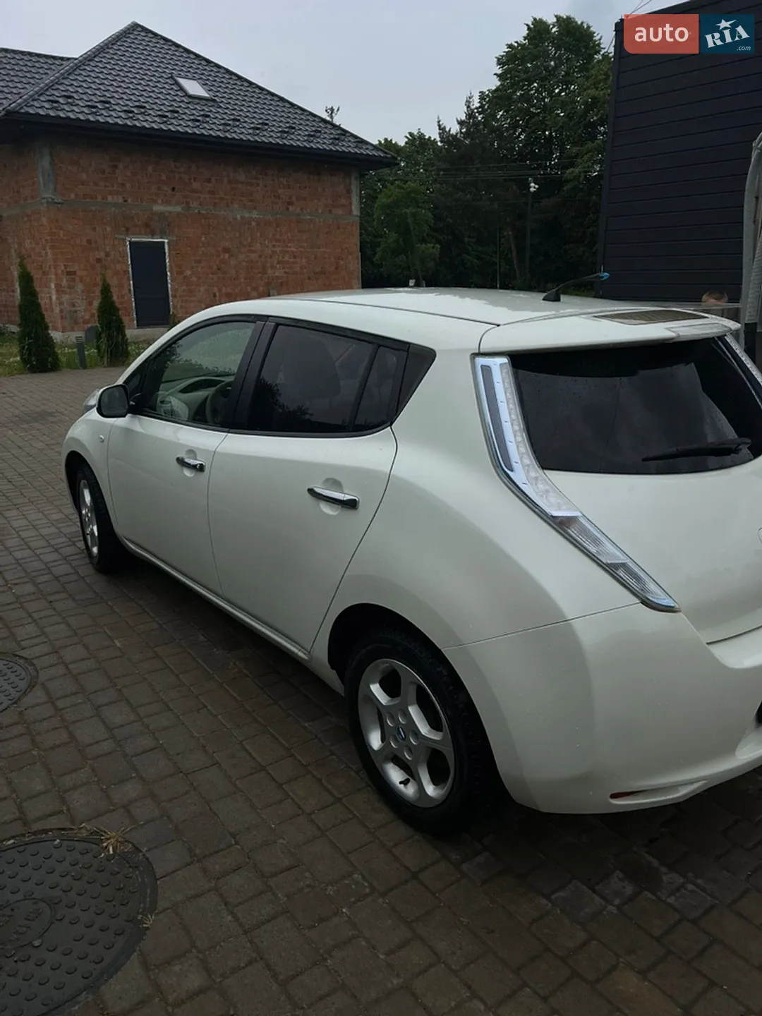 2011 Nissan Leaf - мініатюра 4