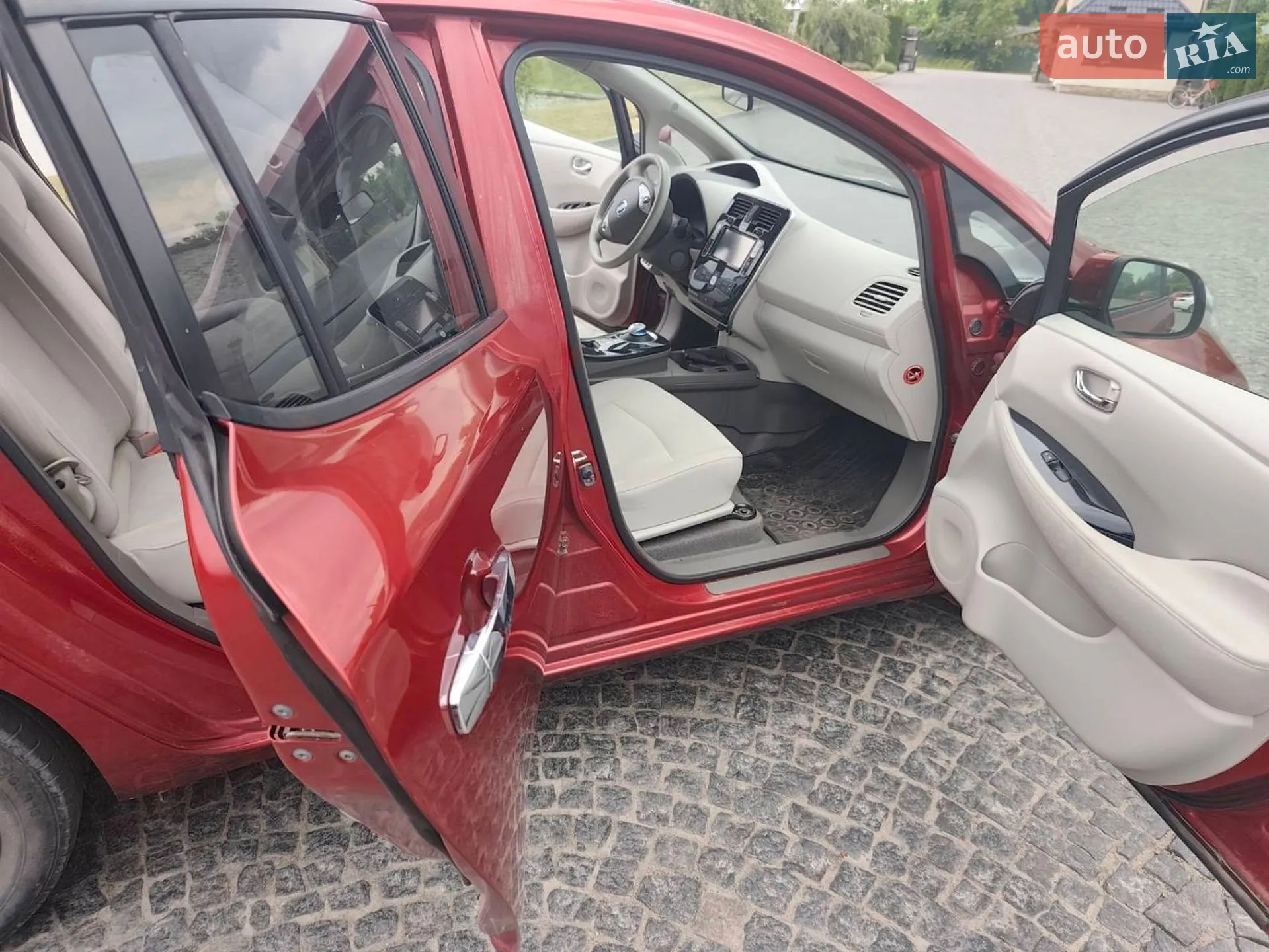2012 Nissan Leaf - мініатюра 10