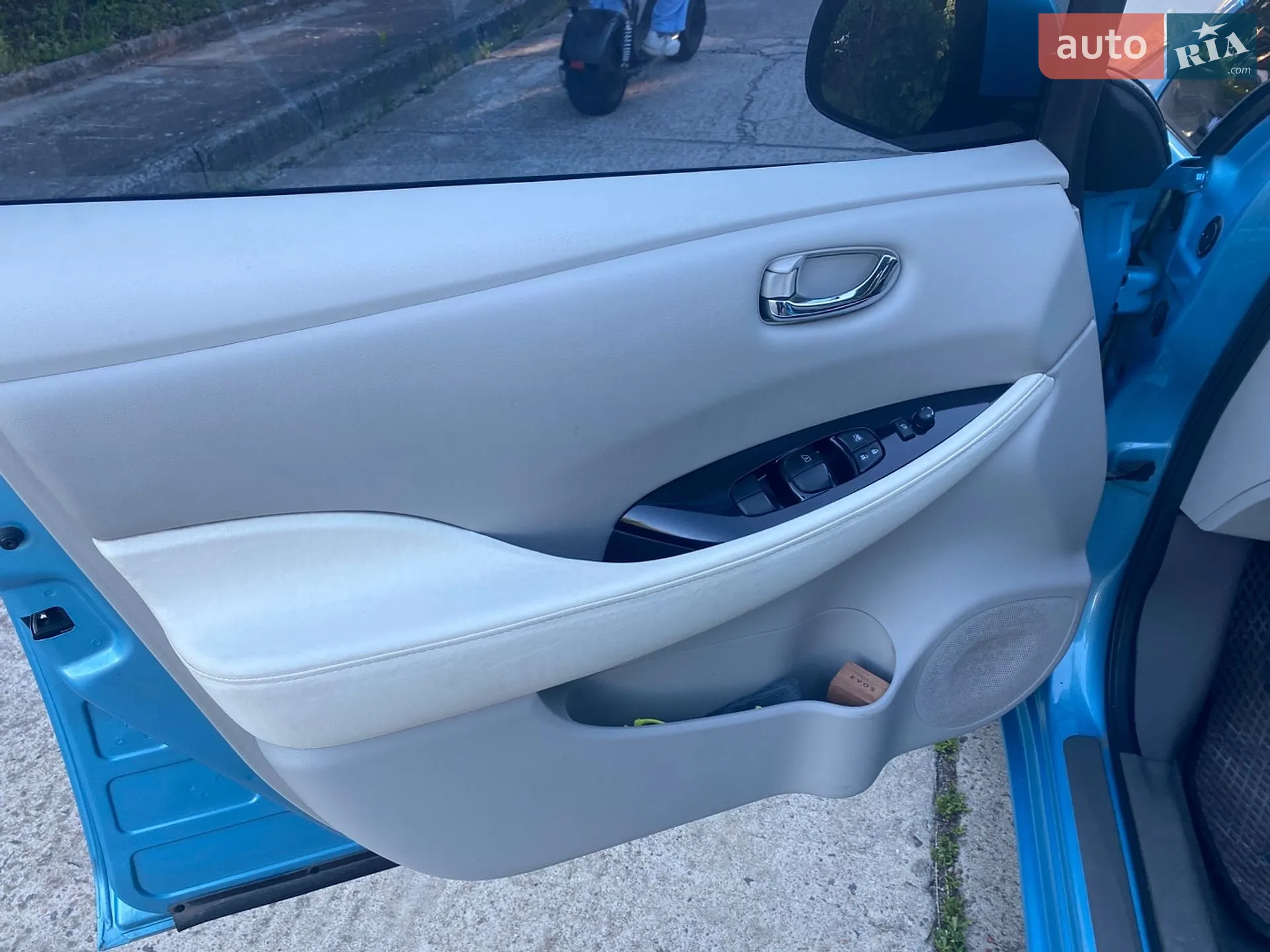 2014 Nissan Leaf - мініатюра 12