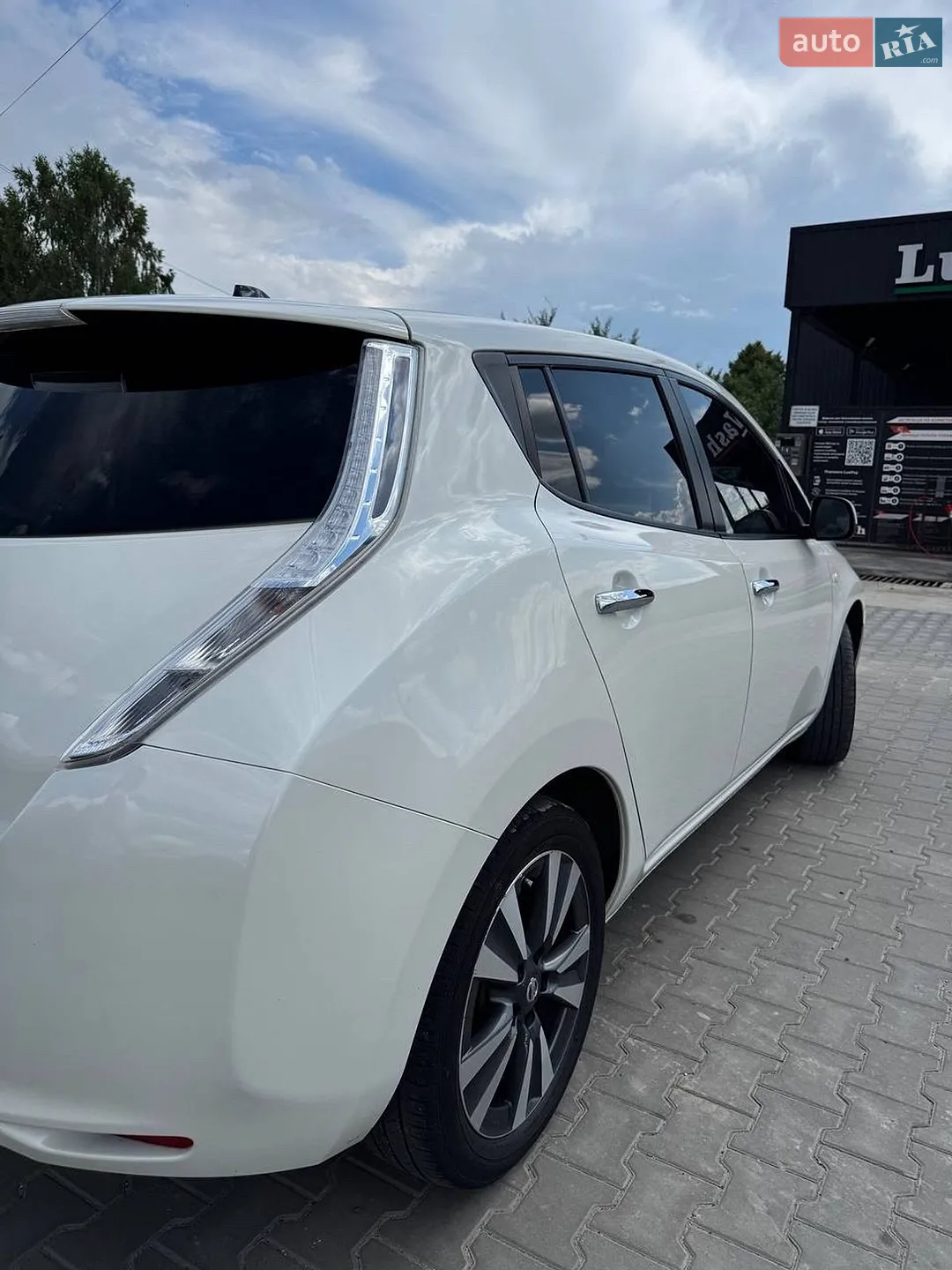 2017 Nissan Leaf - мініатюра 5