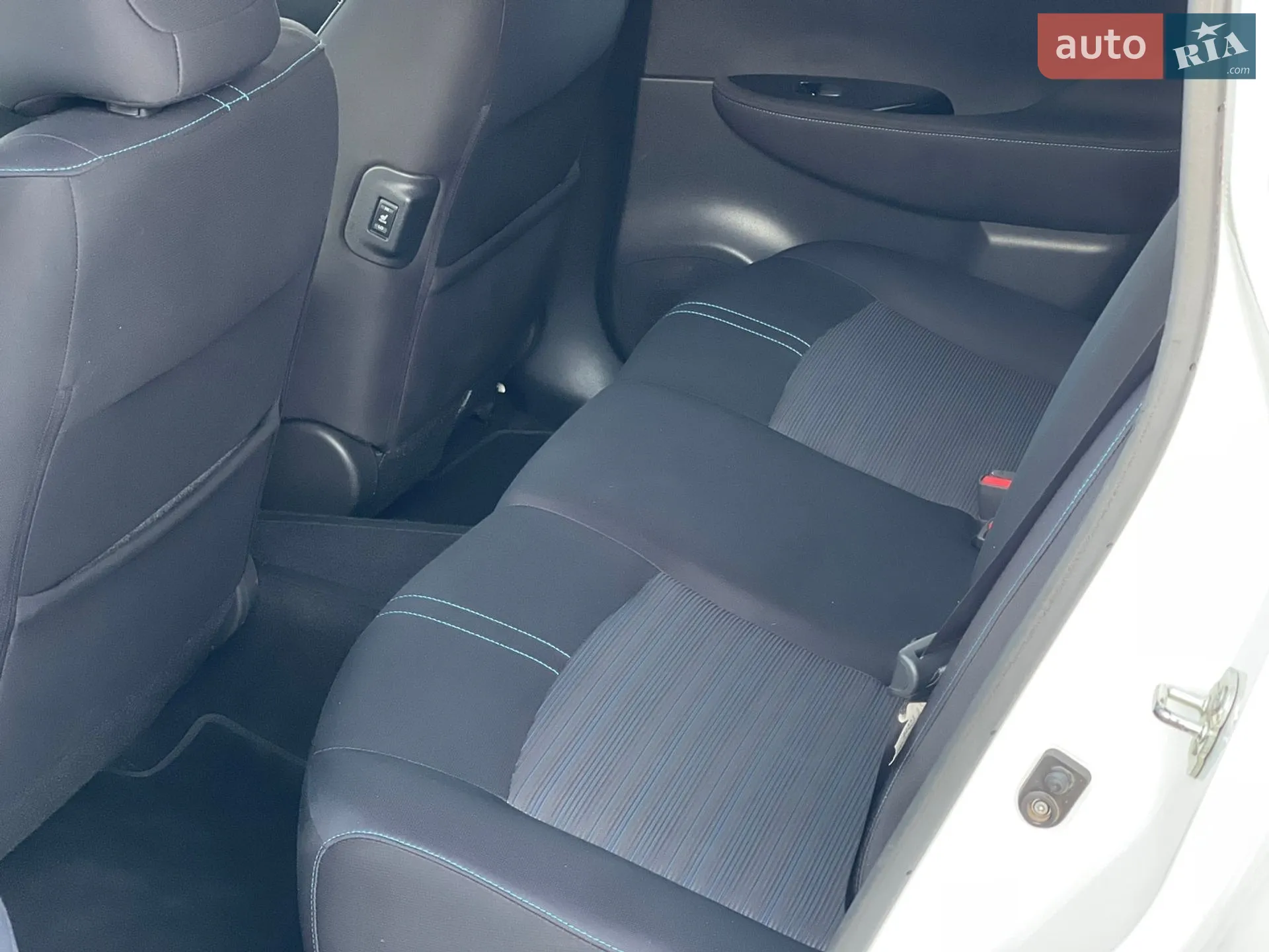 2020 Nissan Leaf - мініатюра 38