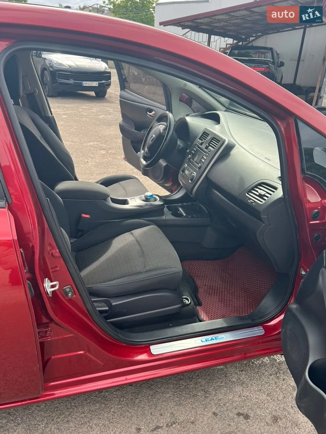 2015 Nissan Leaf - мініатюра 18