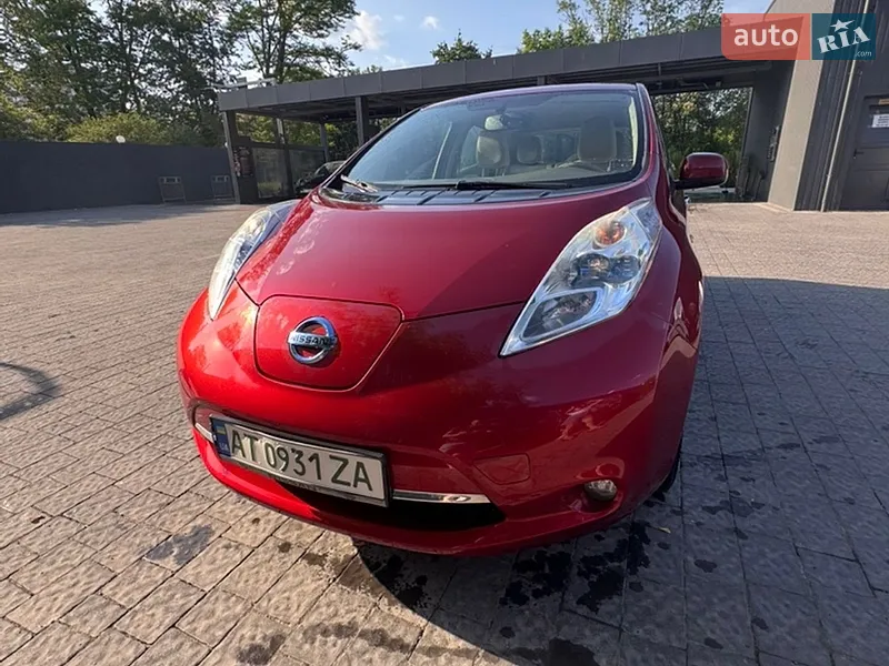 Nissan Leaf 2011