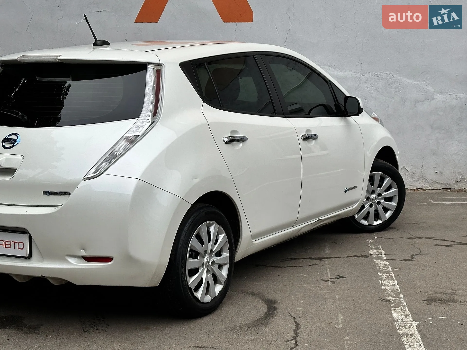 2017 Nissan Leaf - мініатюра 23
