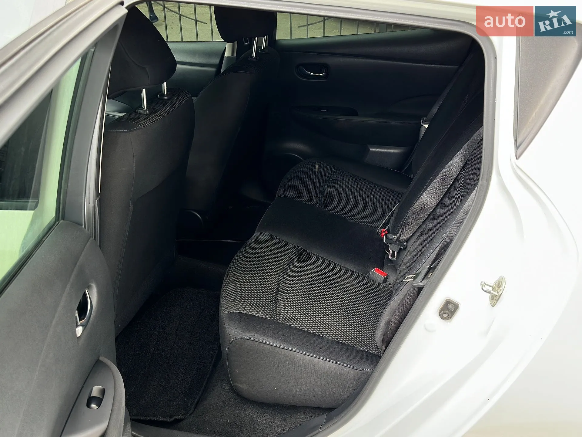 2017 Nissan Leaf - мініатюра 34