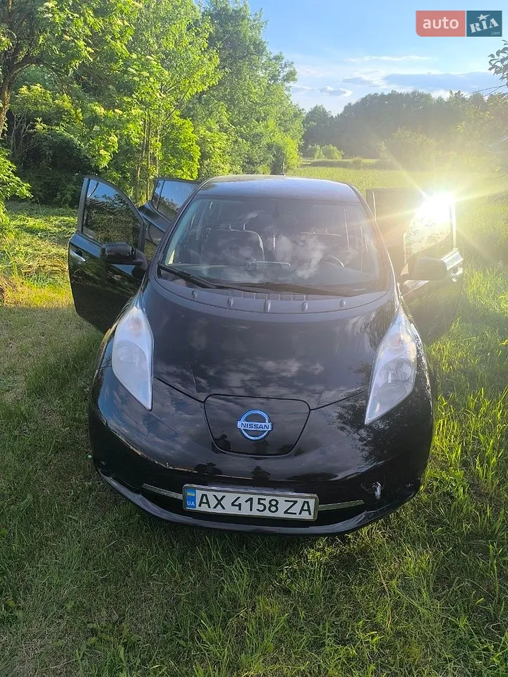 2013 Nissan Leaf - мініатюра 11