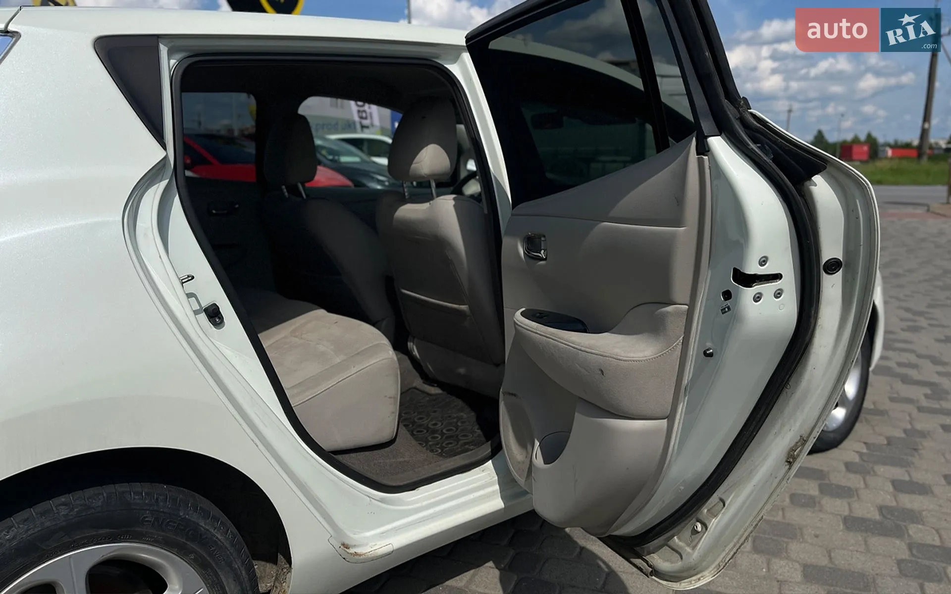 2012 Nissan Leaf - мініатюра 26