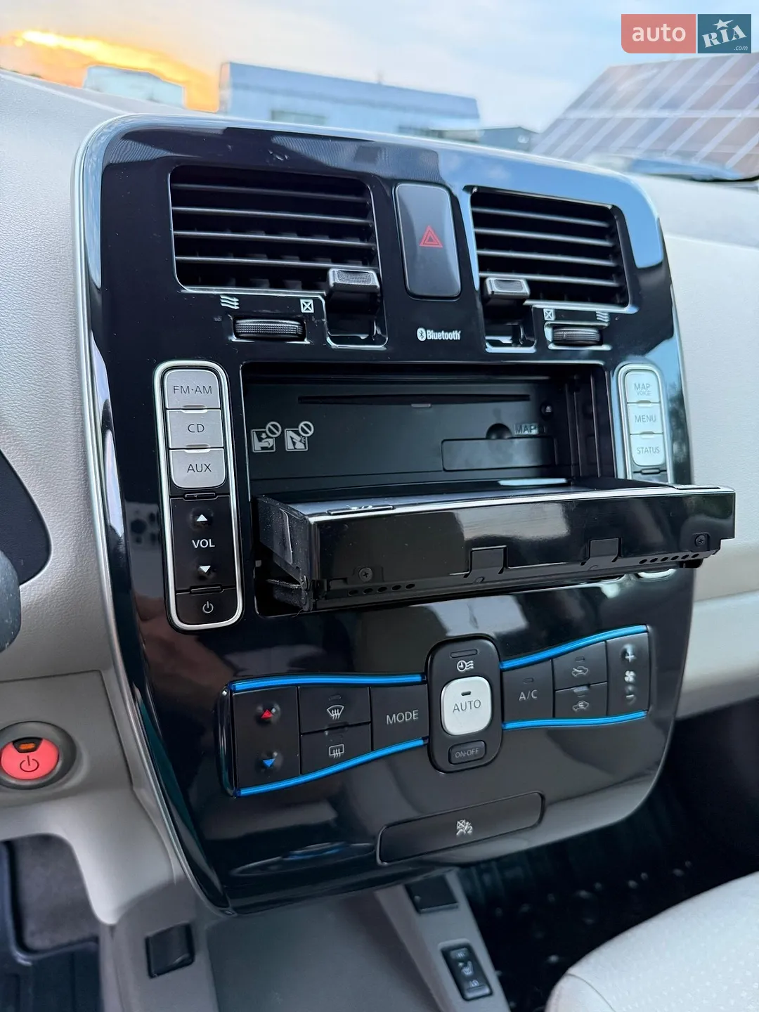 2012 Nissan Leaf - мініатюра 52