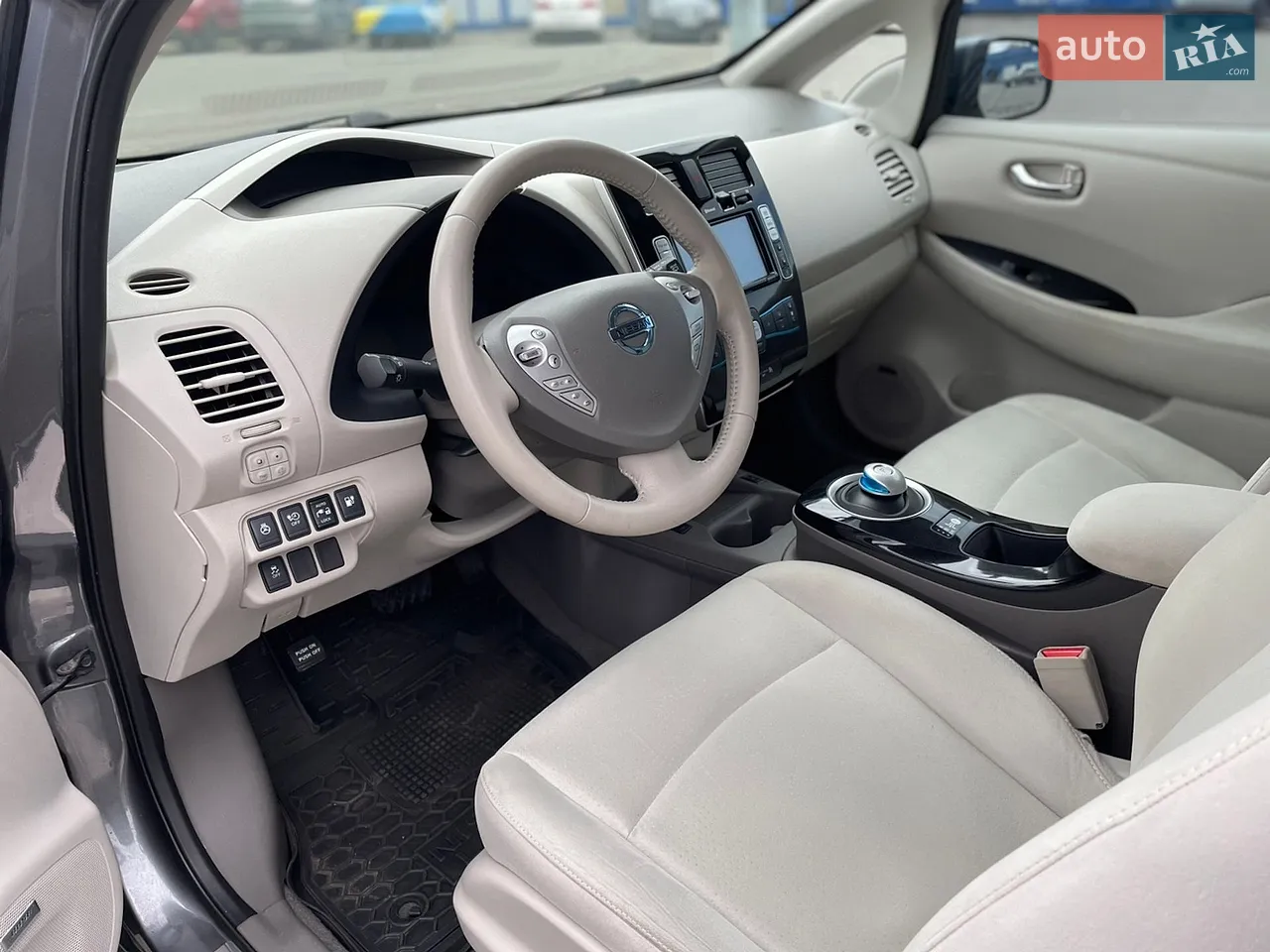 2015 Nissan Leaf - мініатюра 18