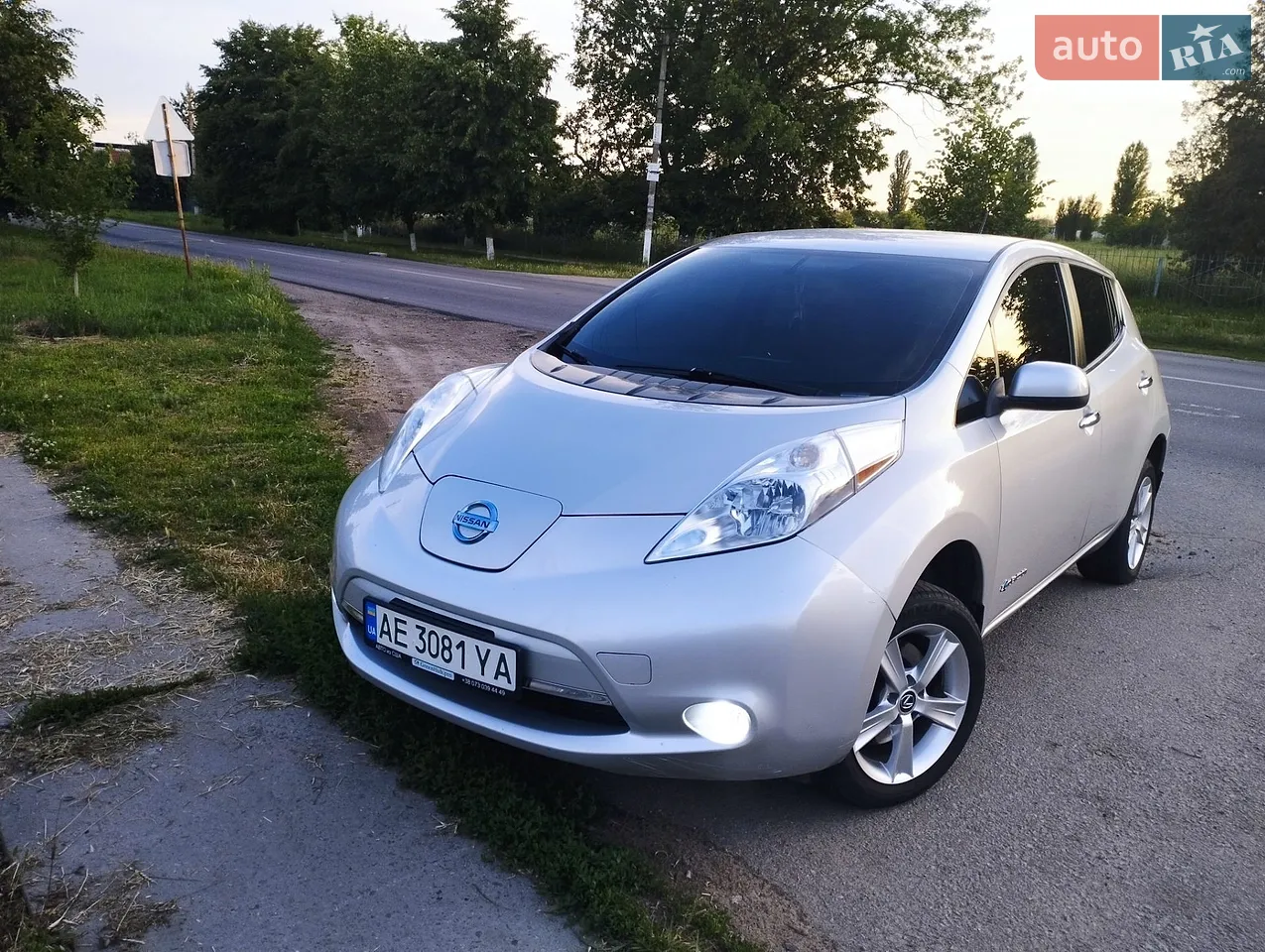 2015 Nissan Leaf - мініатюра 26