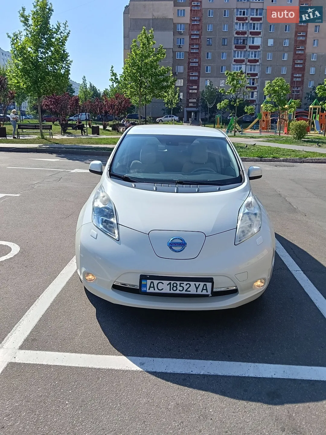 2011 Nissan Leaf - мініатюра 4