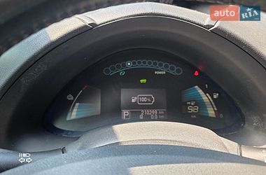 Хэтчбек Nissan Leaf 2013 в Киеве