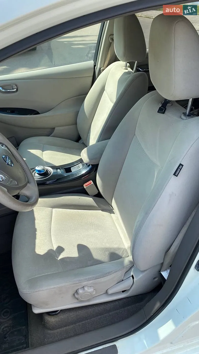 2012 Nissan Leaf - мініатюра 11