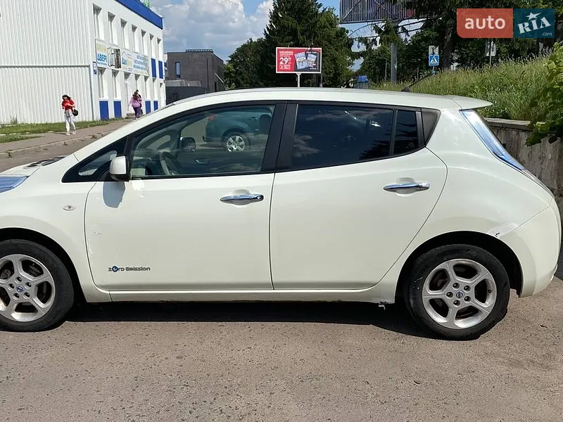 Nissan Leaf 2012