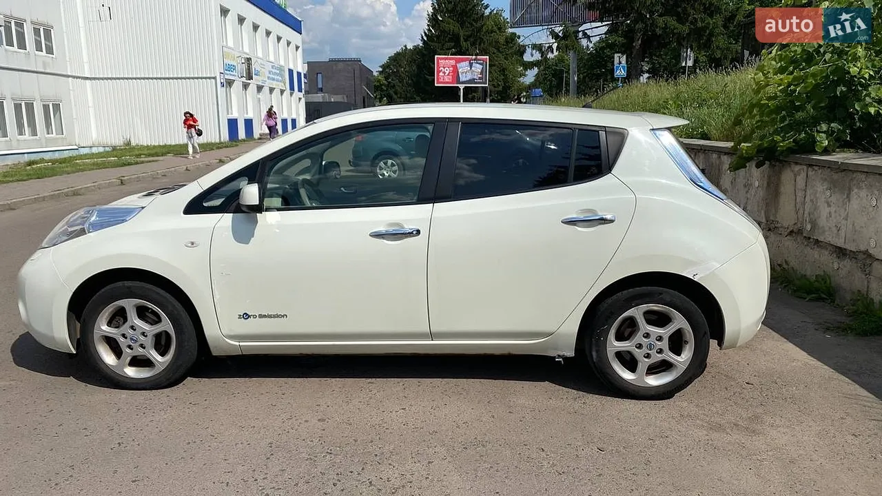 2011 Nissan Leaf - мініатюра 18