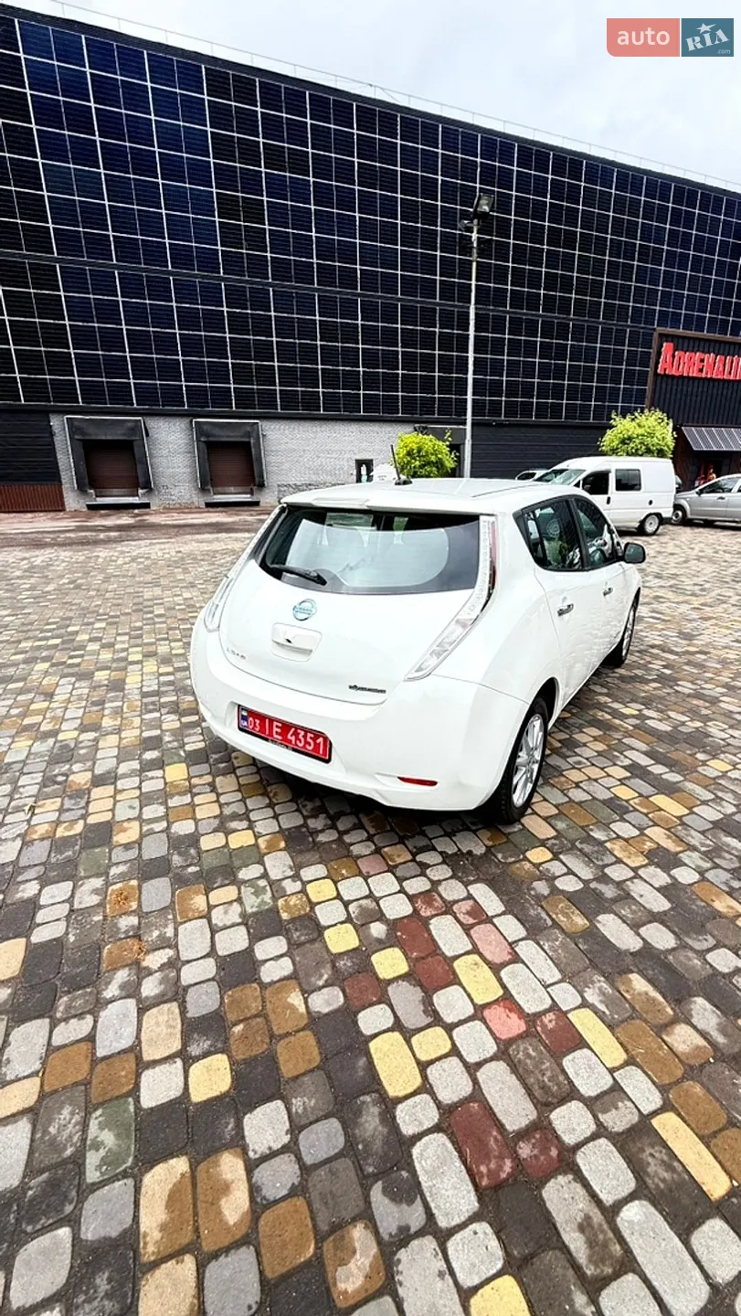 2015 Nissan Leaf - мініатюра 13