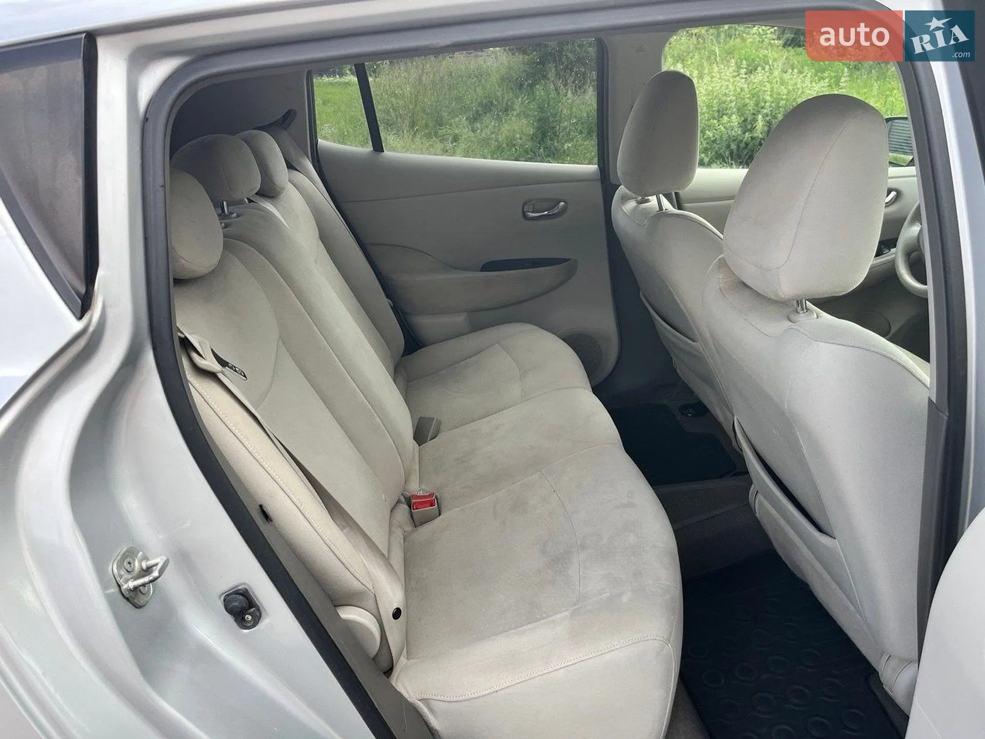 2012 Nissan Leaf - мініатюра 13