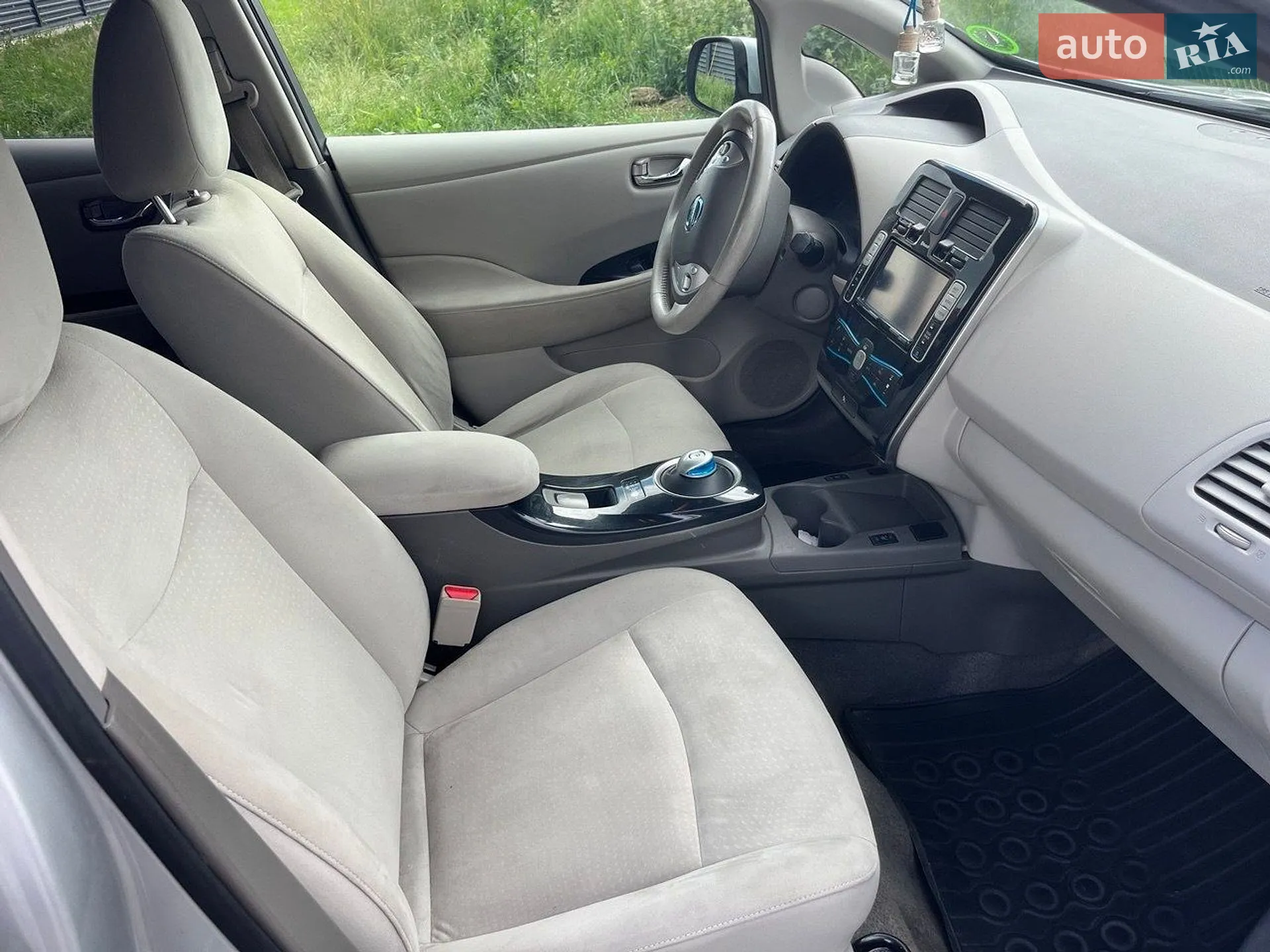 2012 Nissan Leaf - мініатюра 15