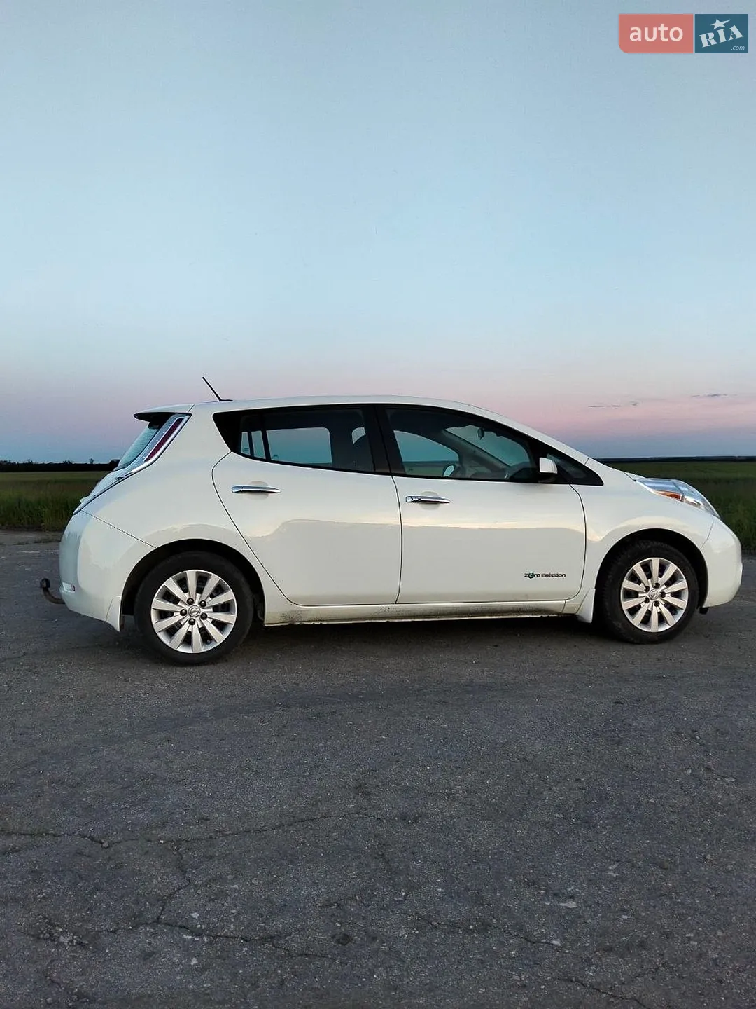 2016 Nissan Leaf - мініатюра 10