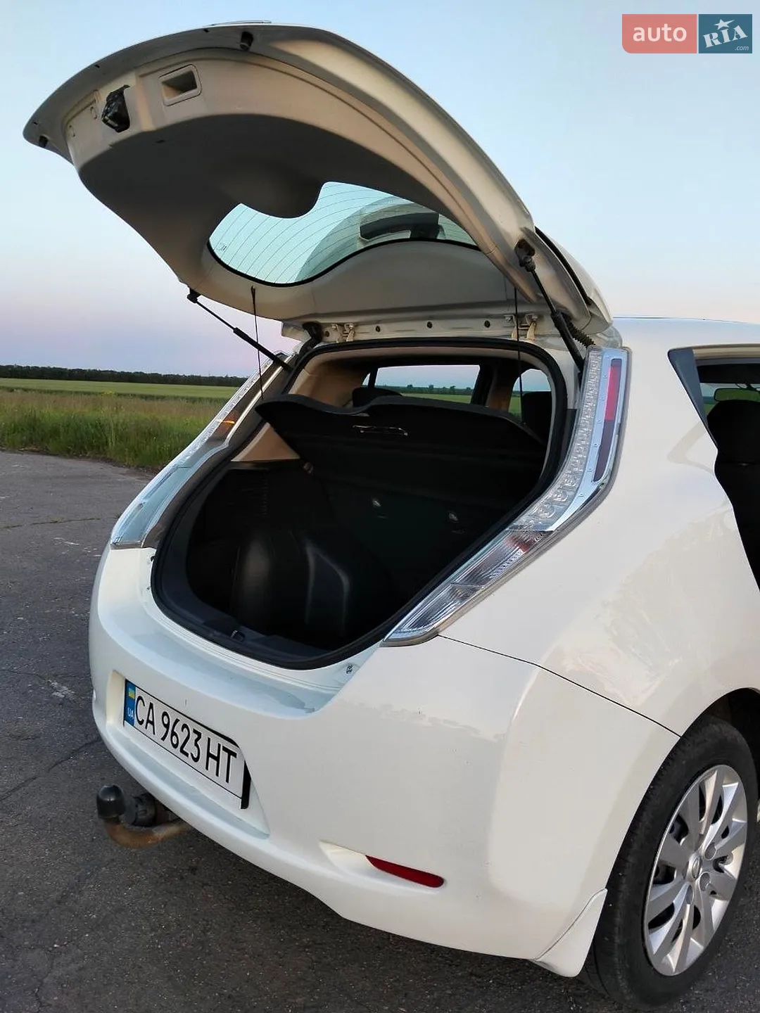 2016 Nissan Leaf - мініатюра 16