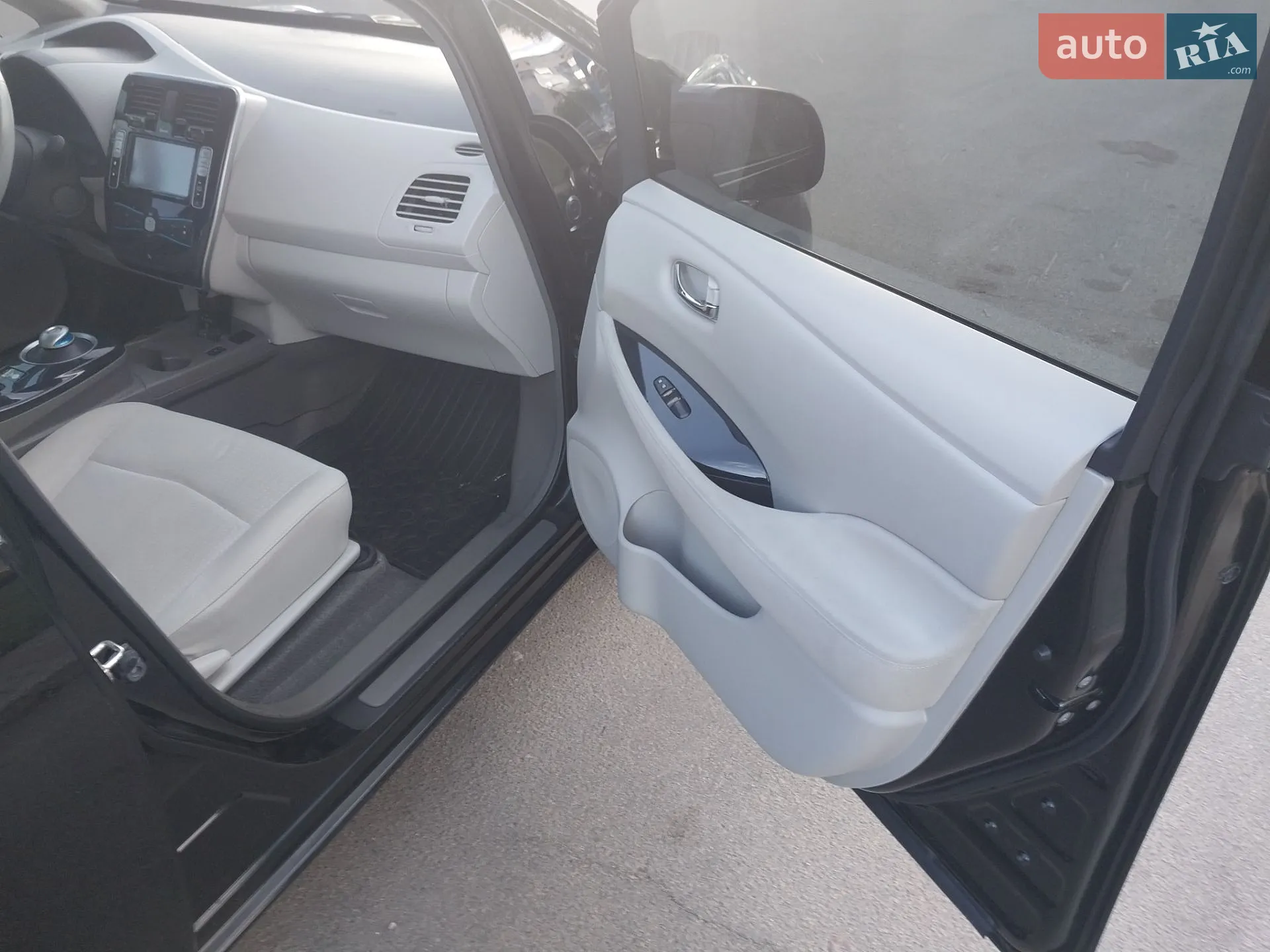 2012 Nissan Leaf - мініатюра 14