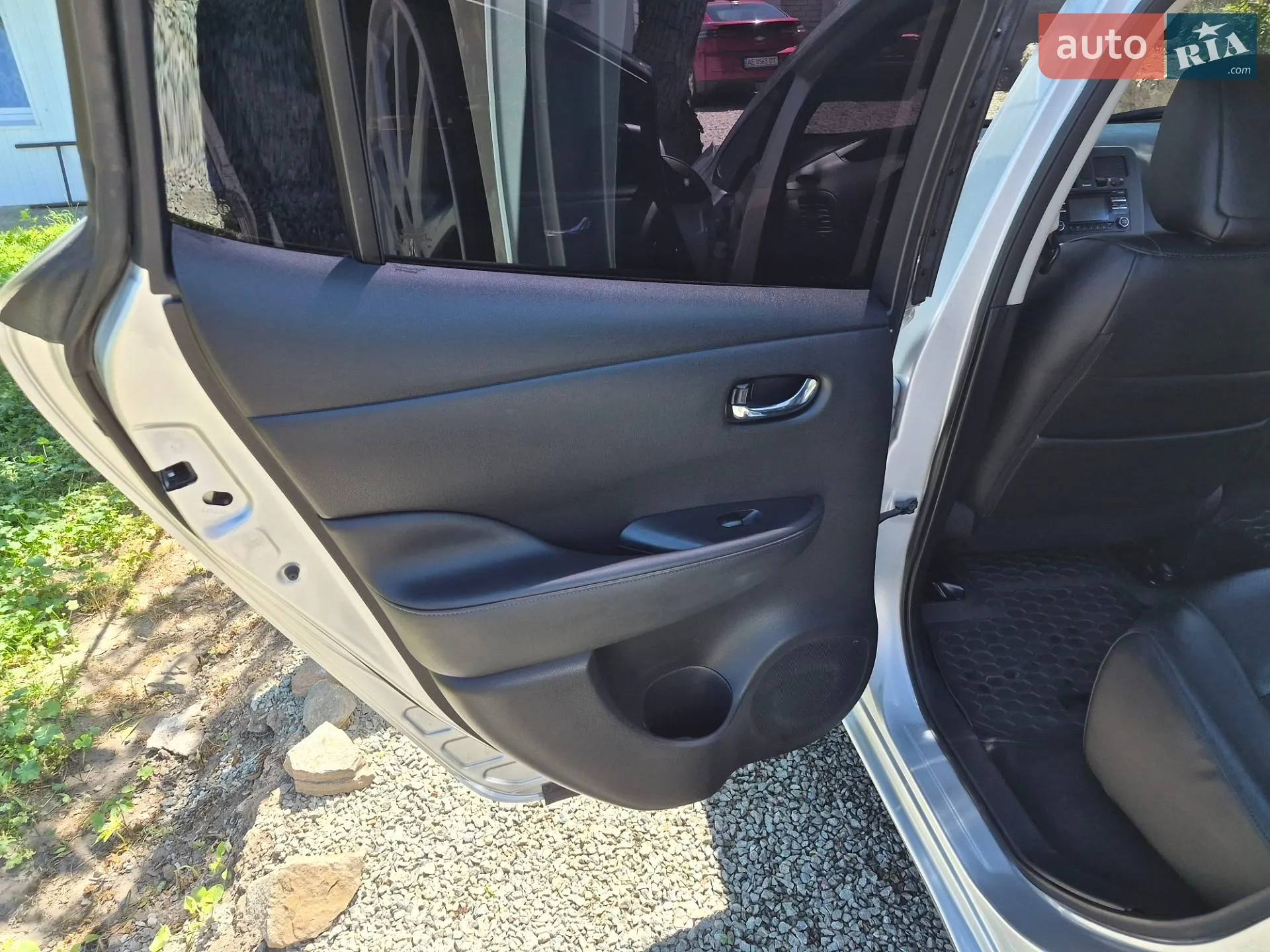 2015 Nissan Leaf - мініатюра 25