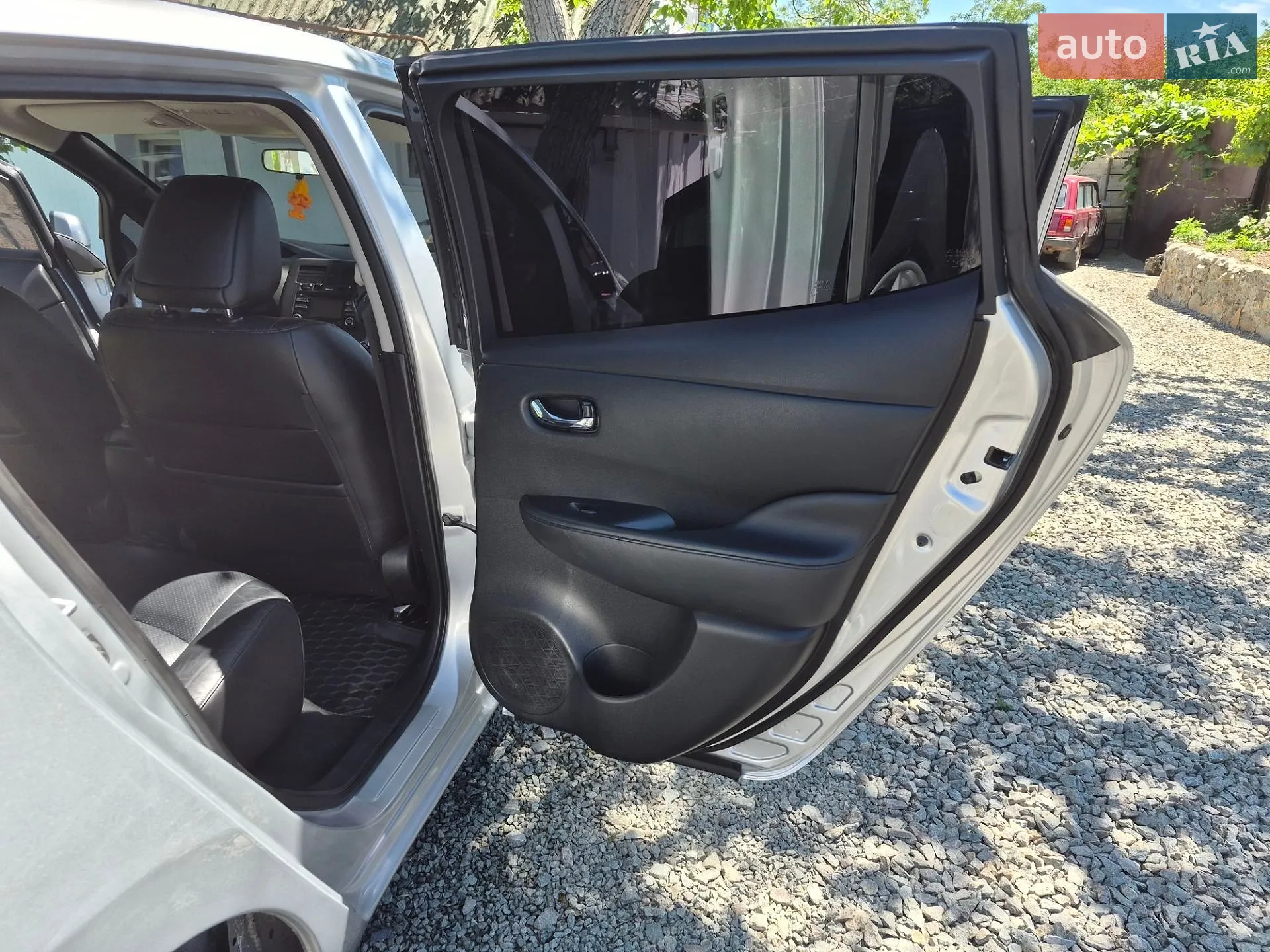 2015 Nissan Leaf - мініатюра 27