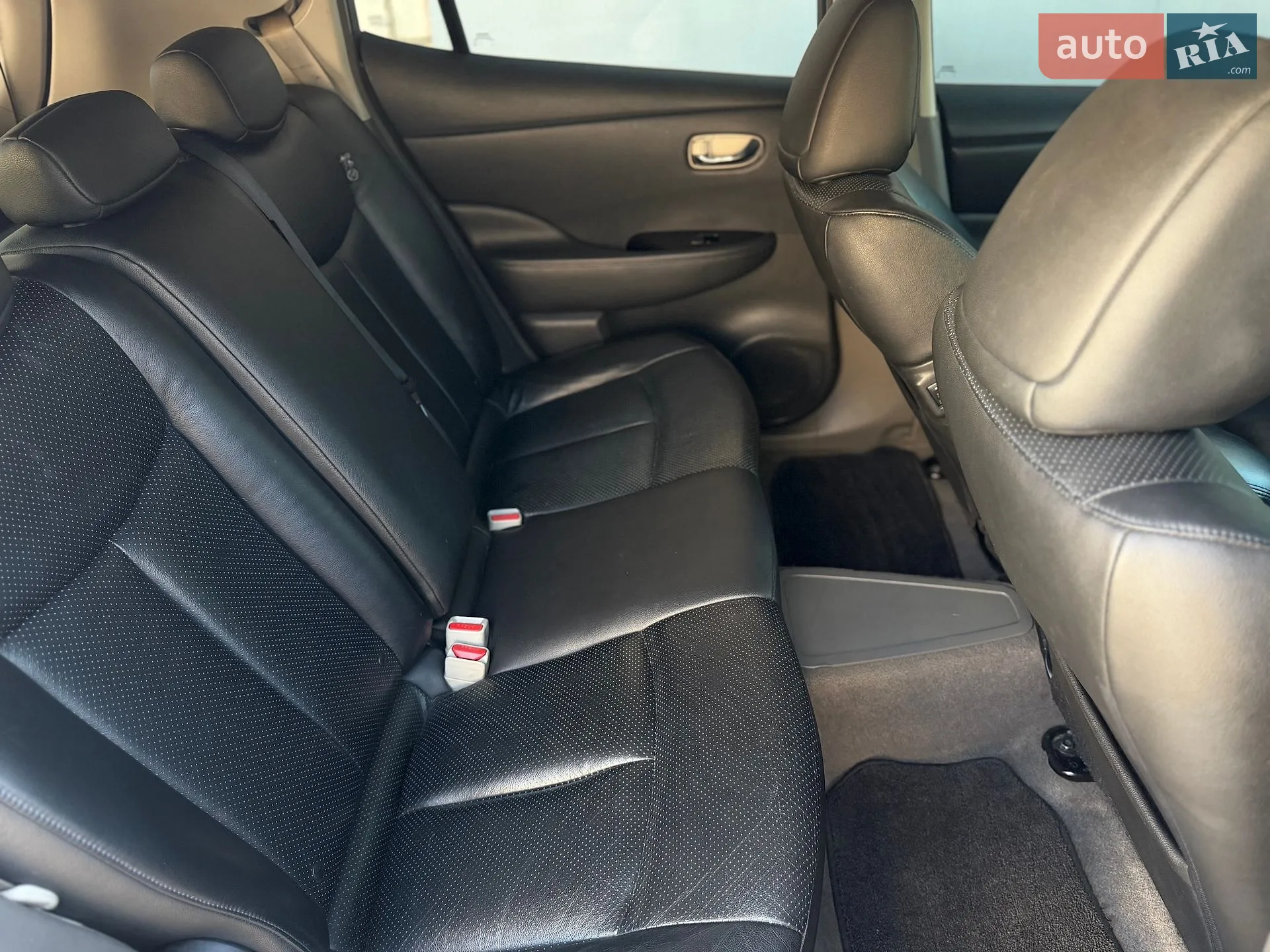 2013 Nissan Leaf - мініатюра 17
