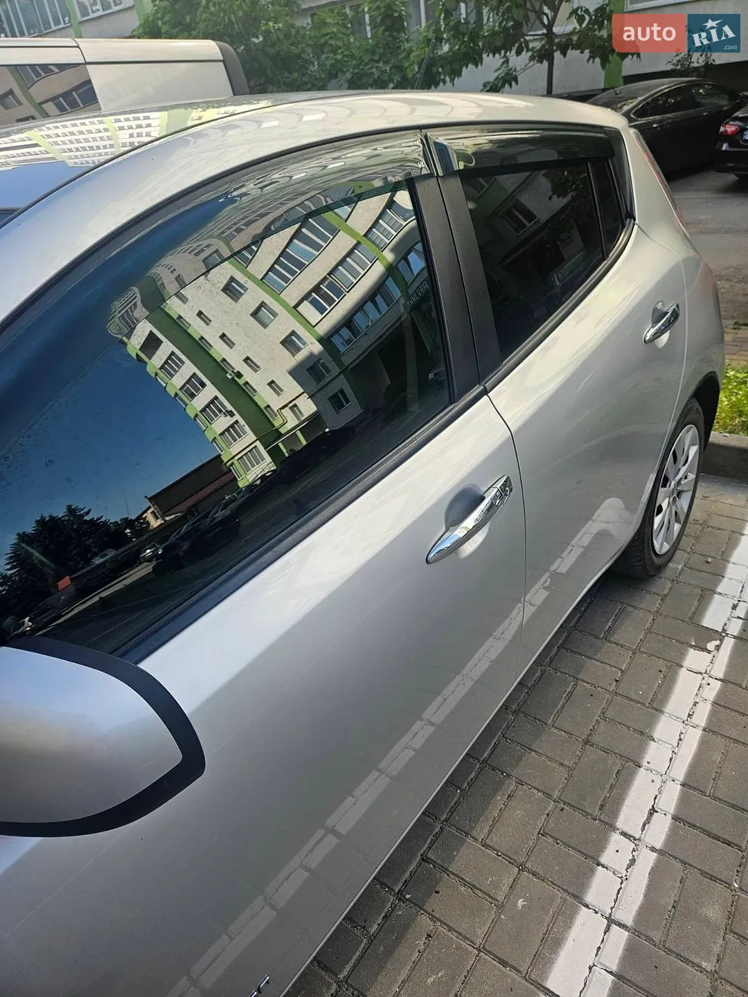 2015 Nissan Leaf - мініатюра 2