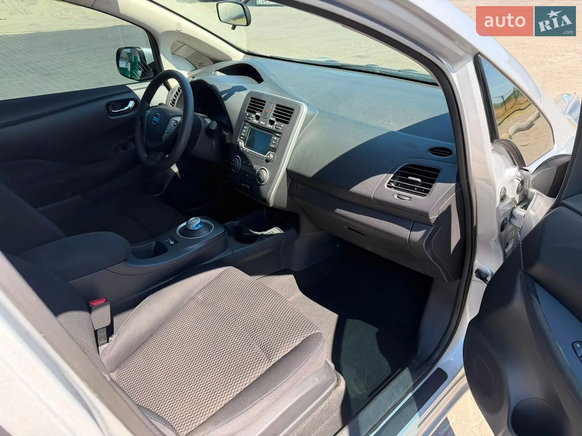 2016 Nissan Leaf - мініатюра 15