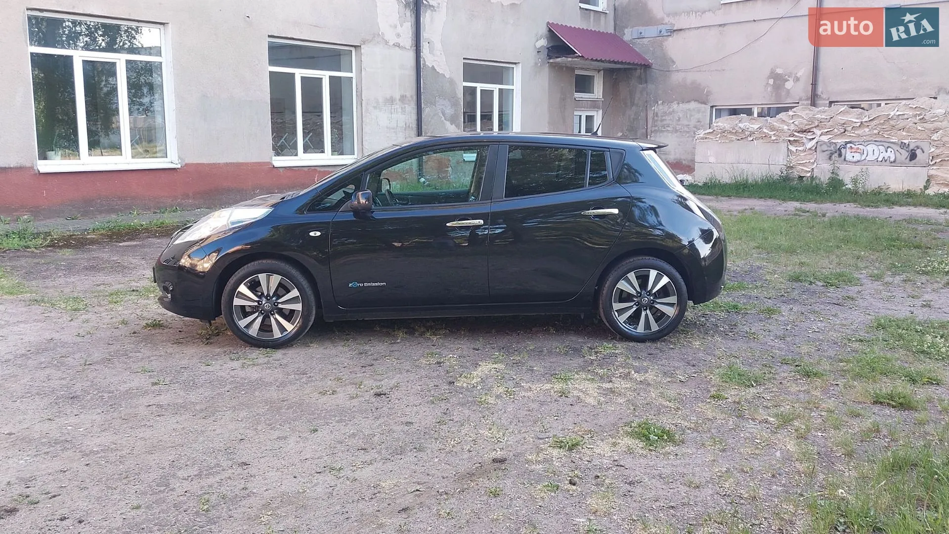 2017 Nissan Leaf - мініатюра 8