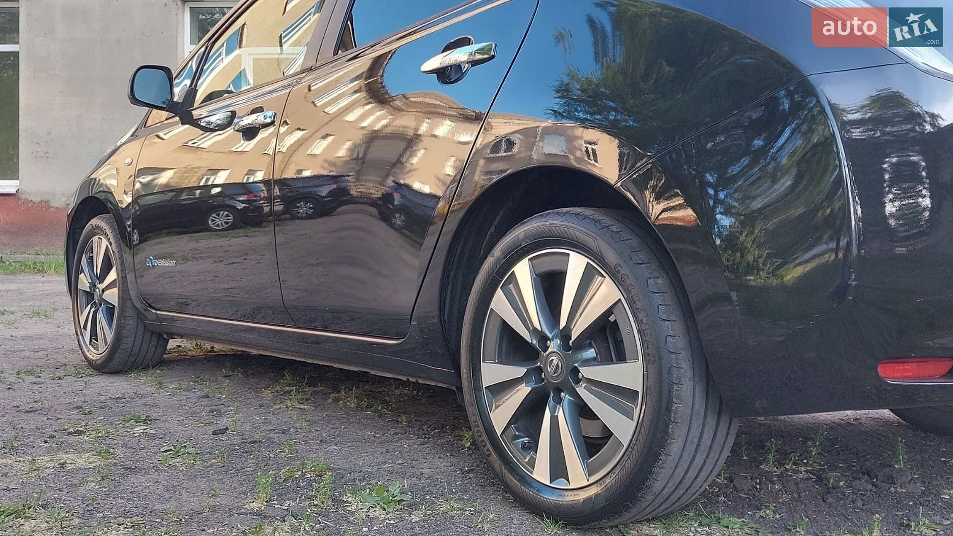 2017 Nissan Leaf - мініатюра 14