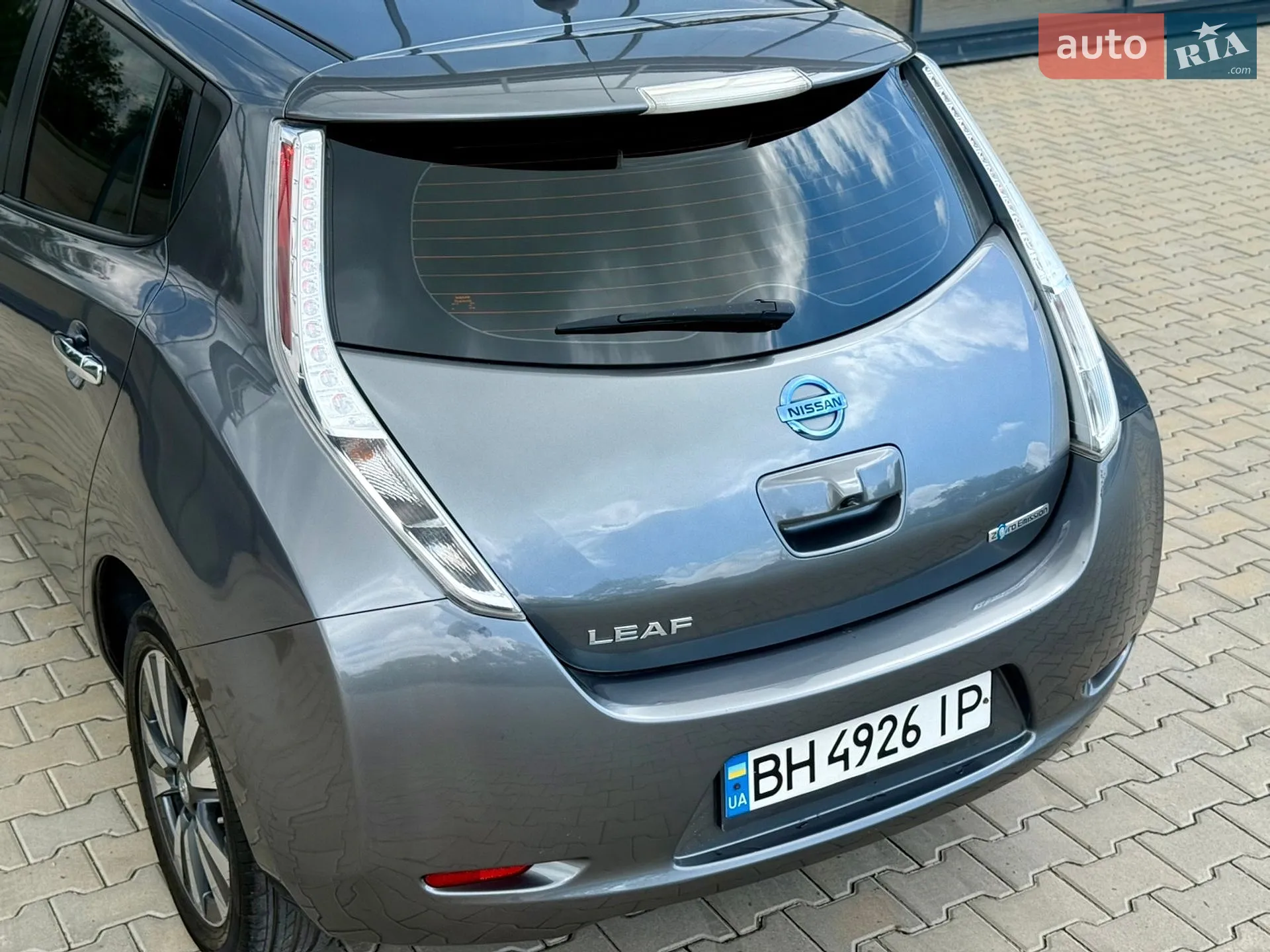 2015 Nissan Leaf - мініатюра 10