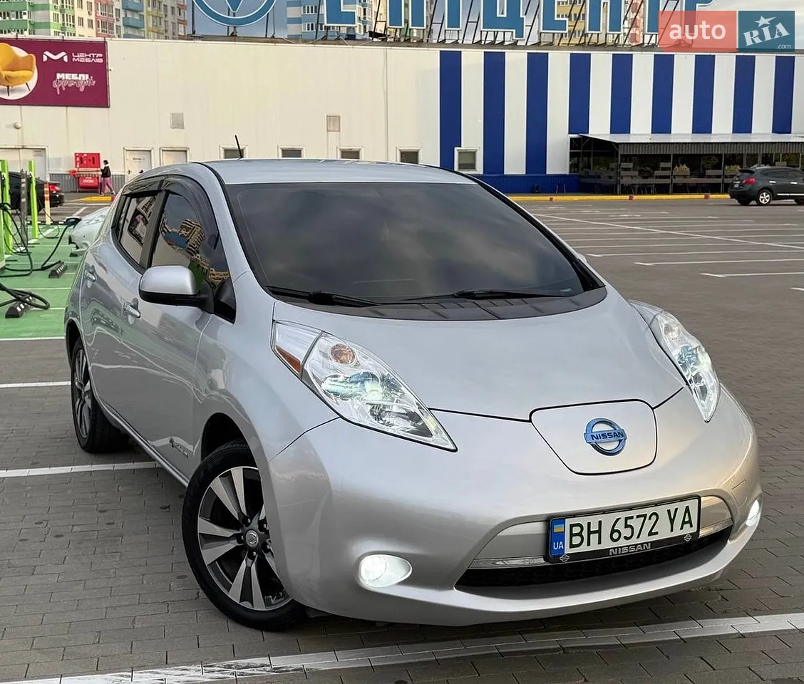 2015 Nissan Leaf - мініатюра 18